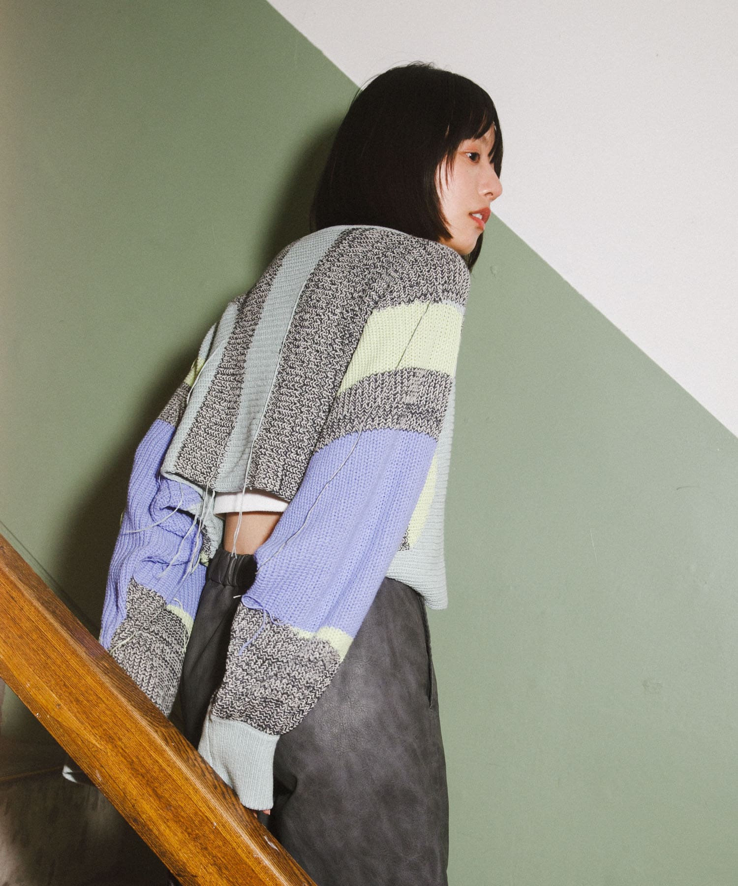 アートフリンジクロップドニット(one MOSS GRAY): トップス｜URBAN