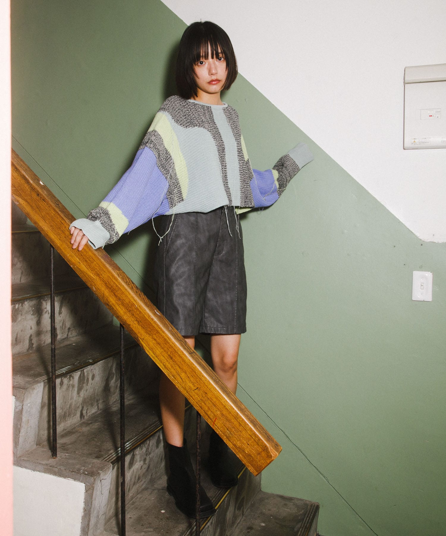 MOSS GRAY