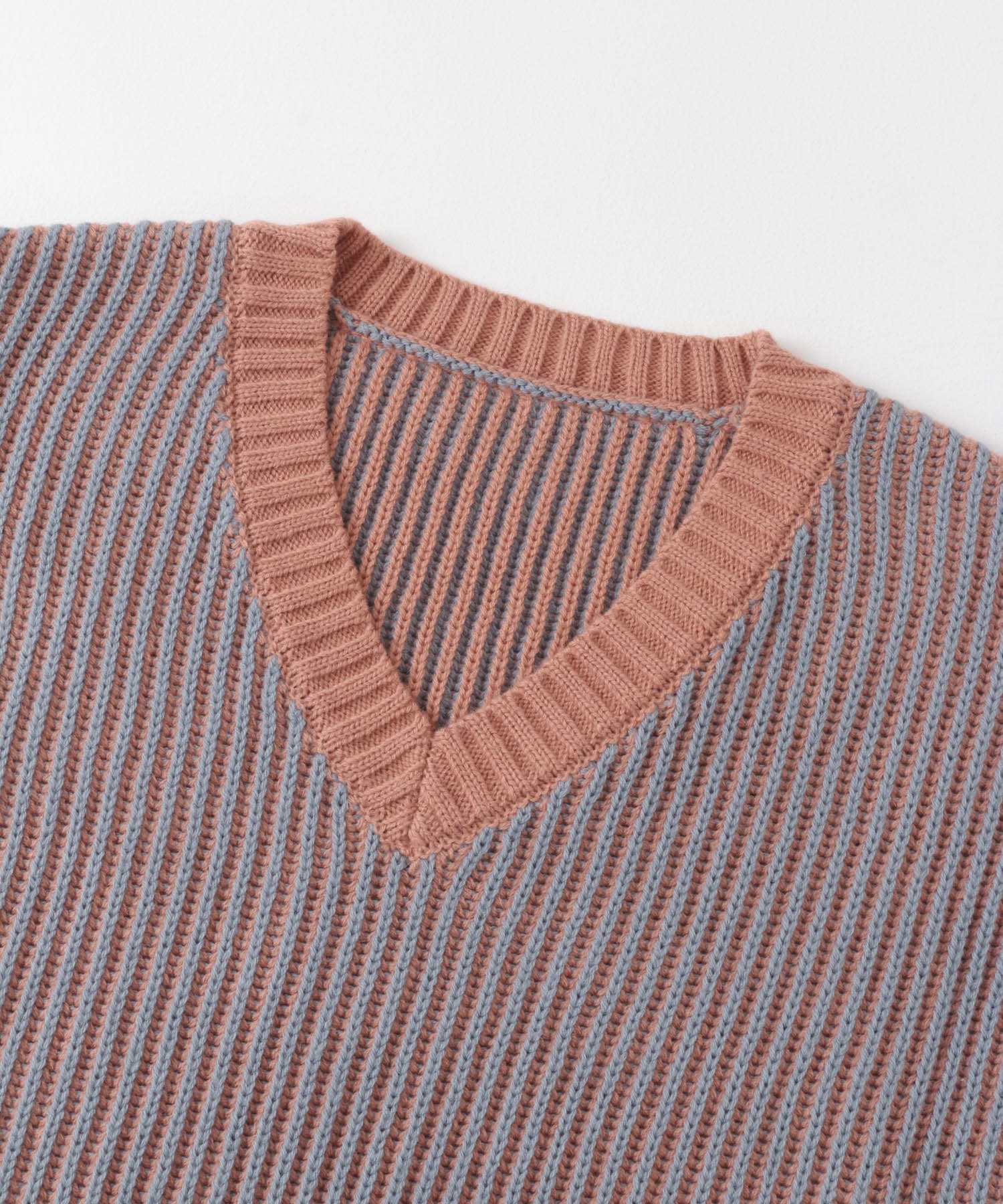 バイカラーRIBオーバーニット(one IVORY×BRN): トップス｜URBAN