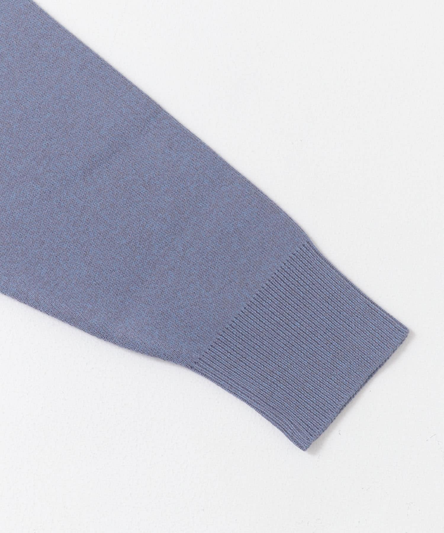 フラットパターンクルーネックニット DUSTY BLUE one