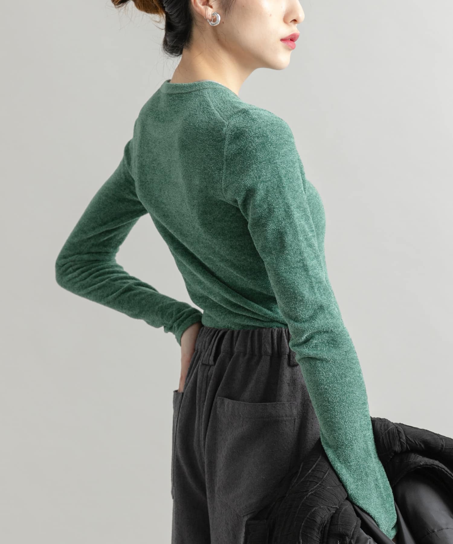 GREEN