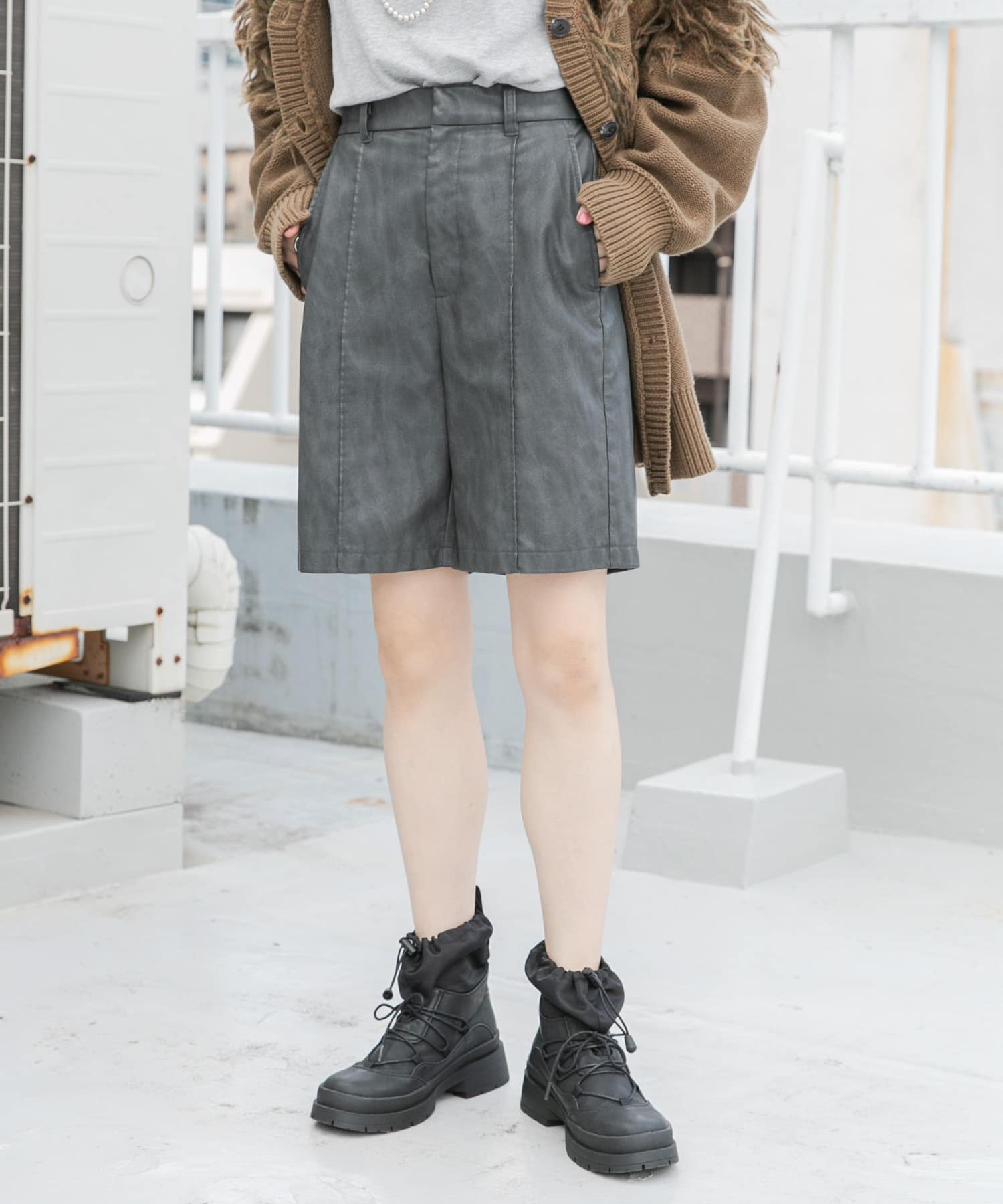 ピンタックショートパンツ(one CCLleather): ボトム｜URBAN RESEARCH