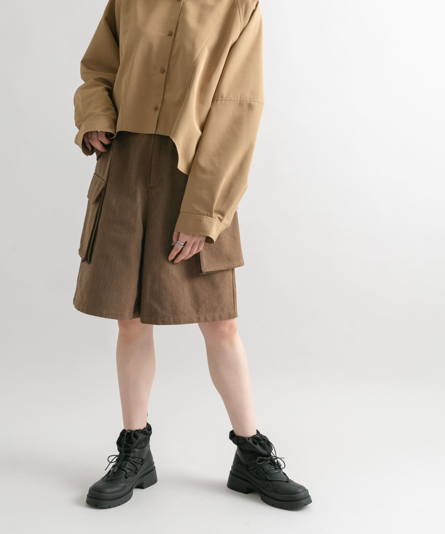 KHAKI