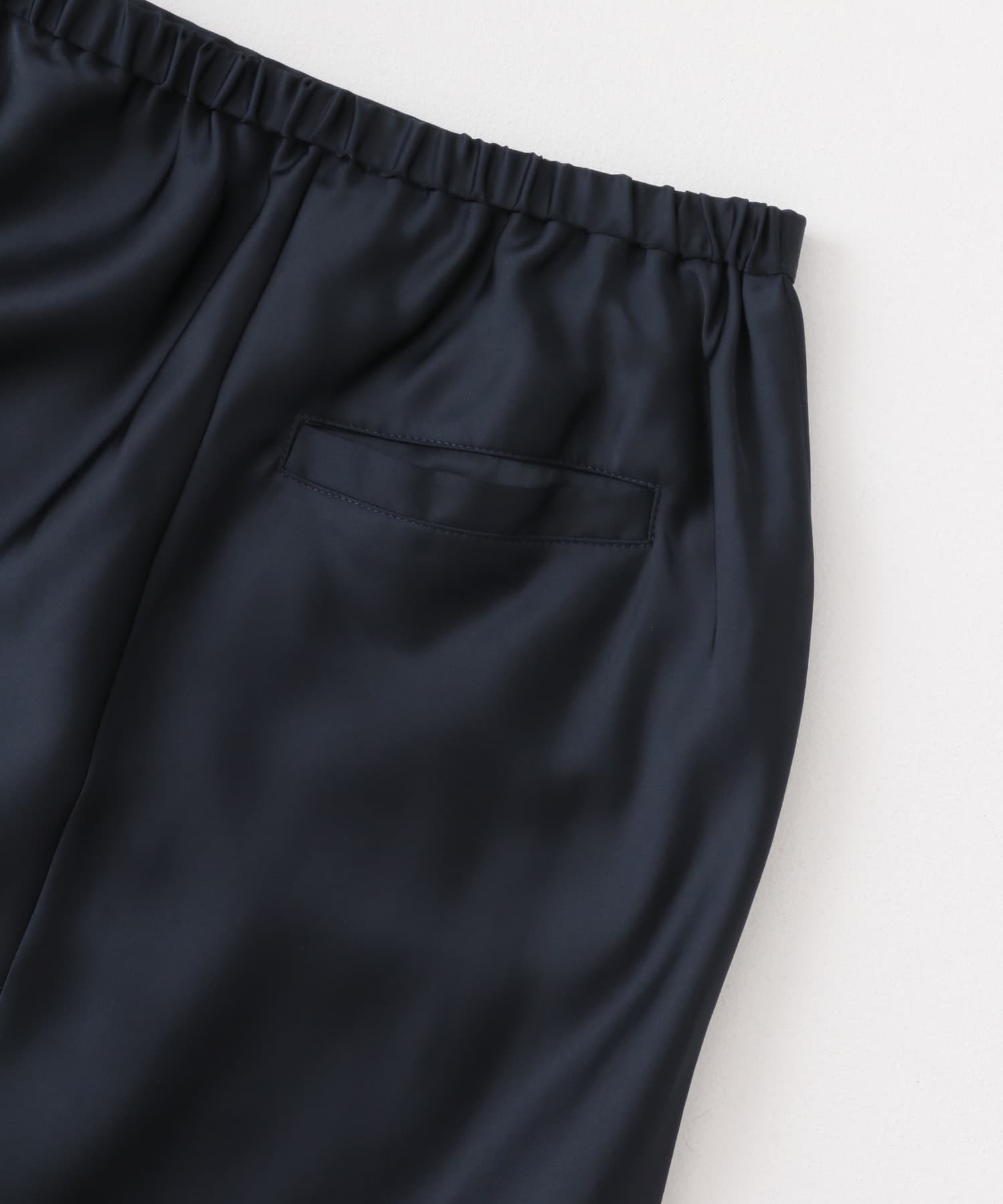 サテンバイアススカート NAVY one