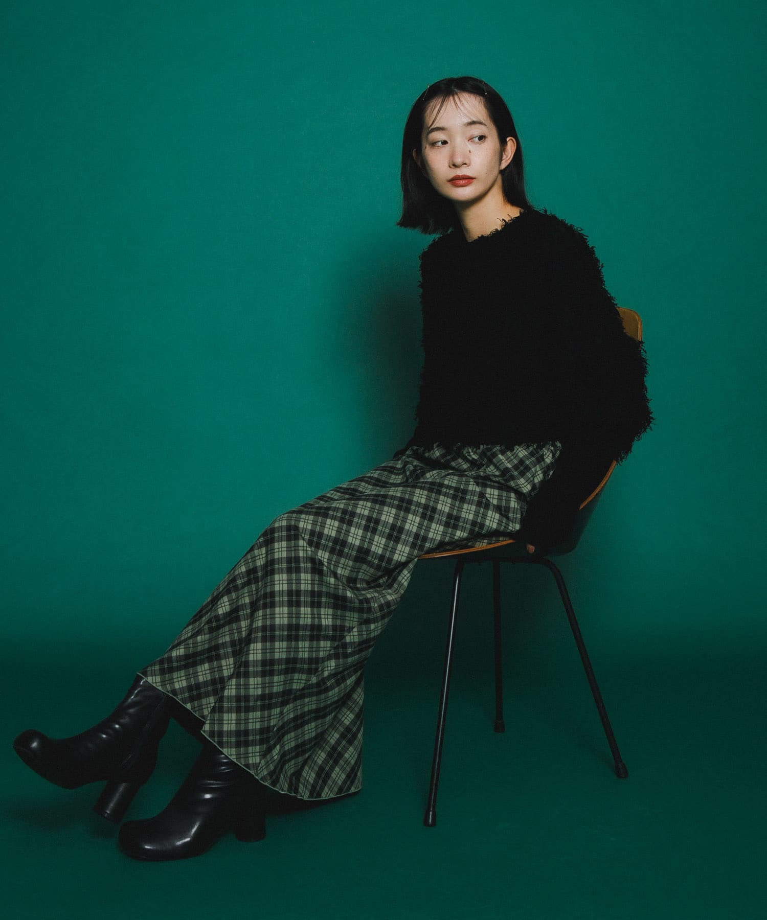 チェックナロースカート(裏付)(one KHAKI×BLK): スカート｜URBAN