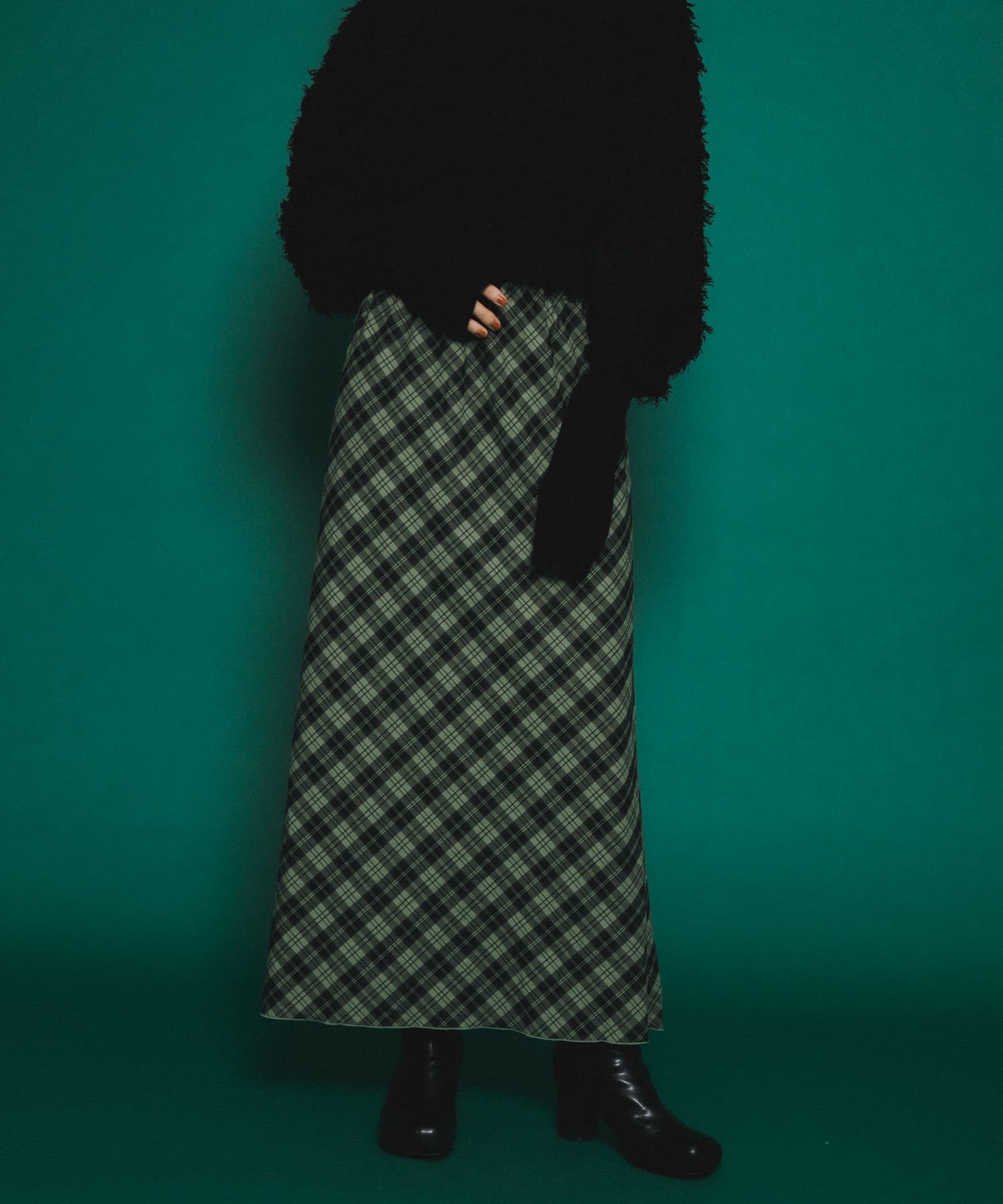 チェックナロースカート(裏付)(one KHAKI×BLK): スカート｜URBAN