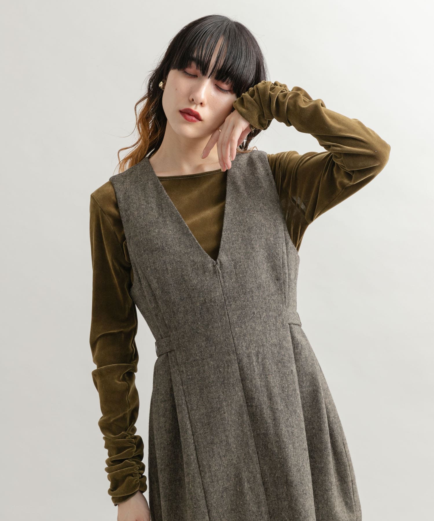 KHAKI