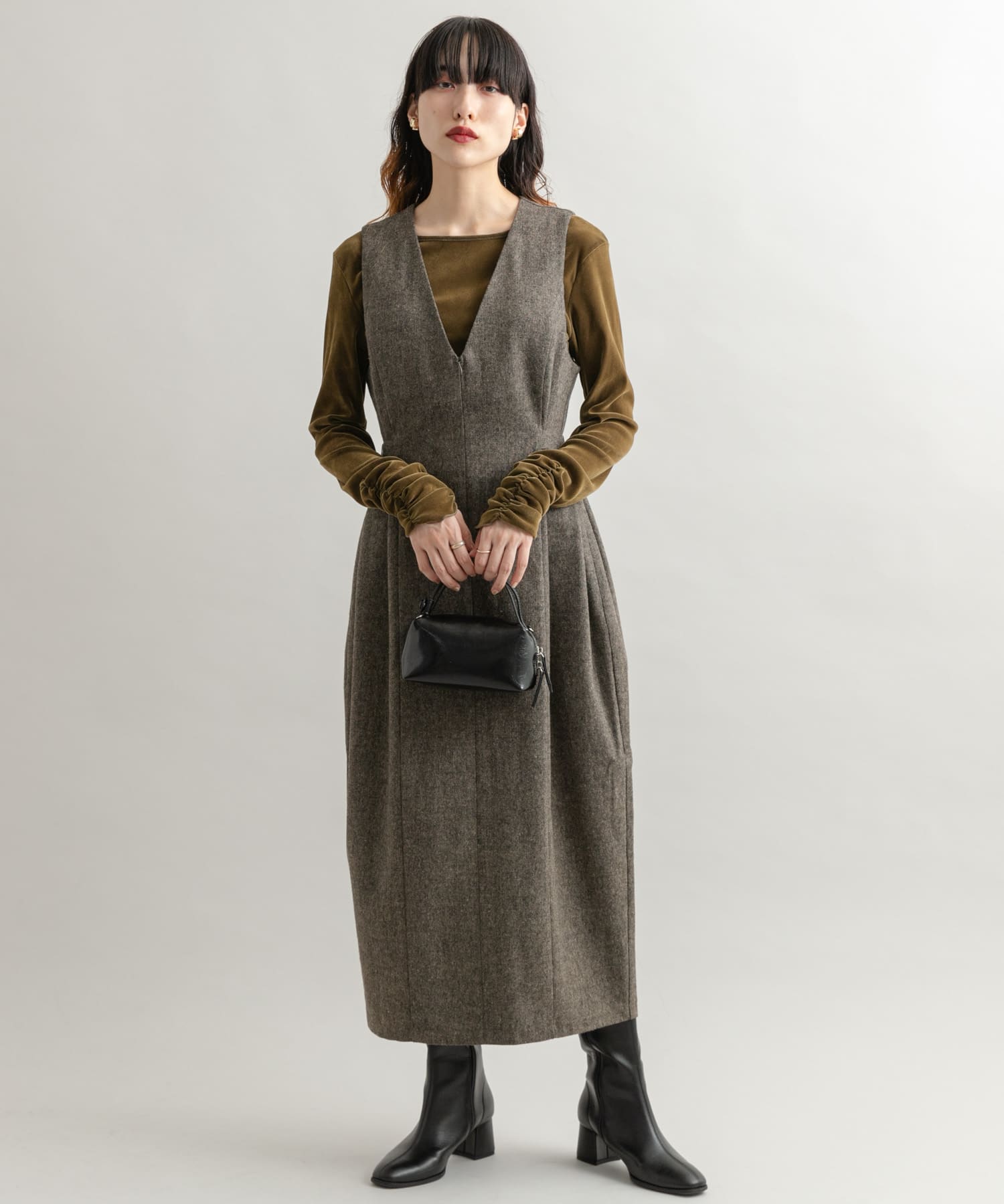 KHAKI