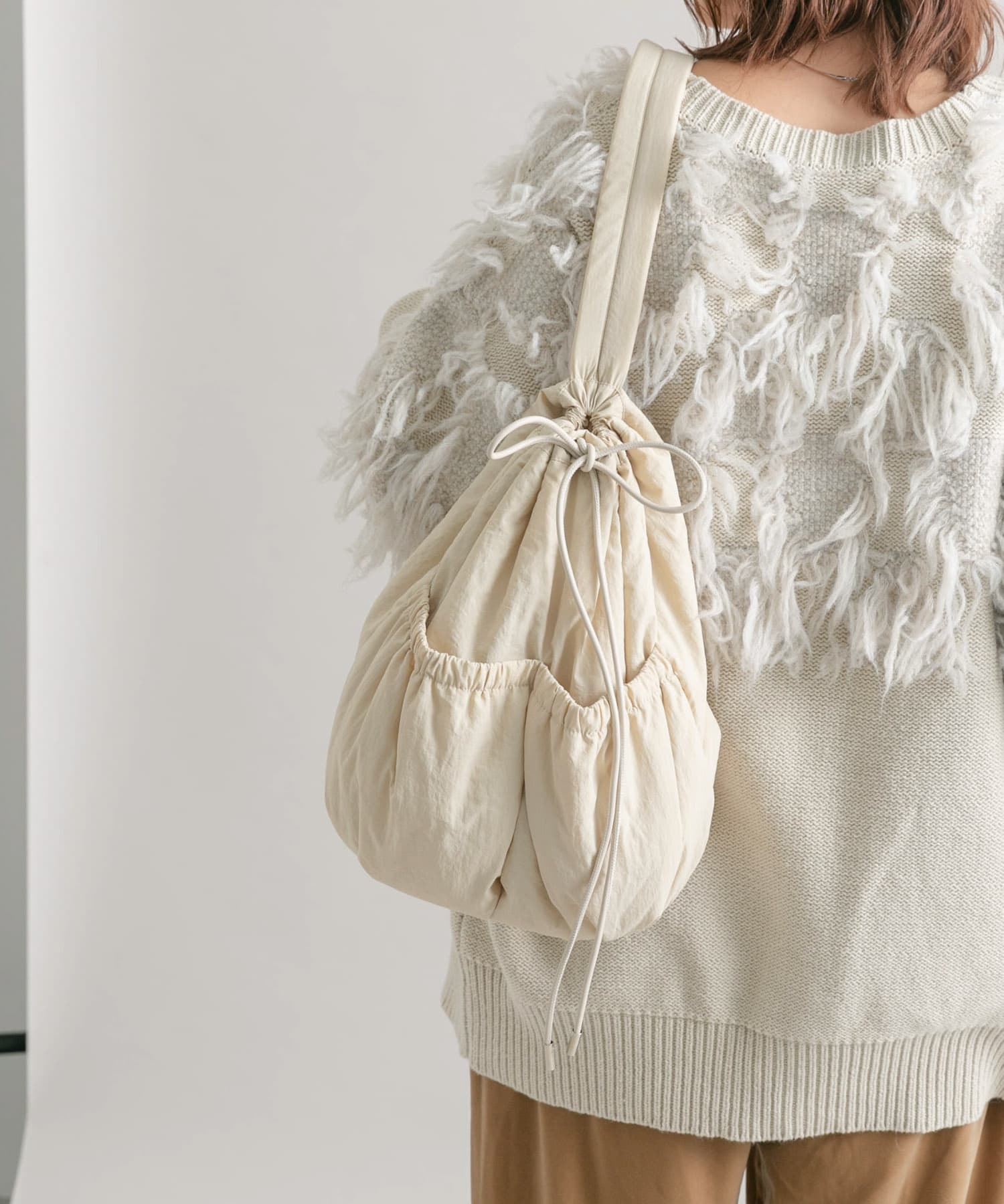 ナイロンパファーボンサック IVORY one