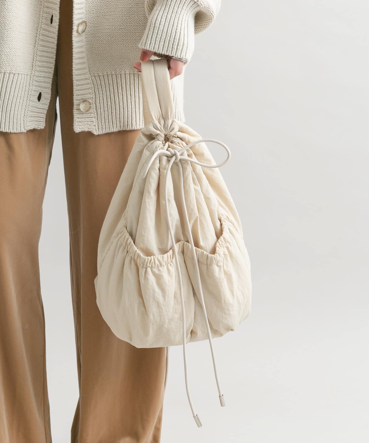 ナイロンパファーボンサック IVORY one