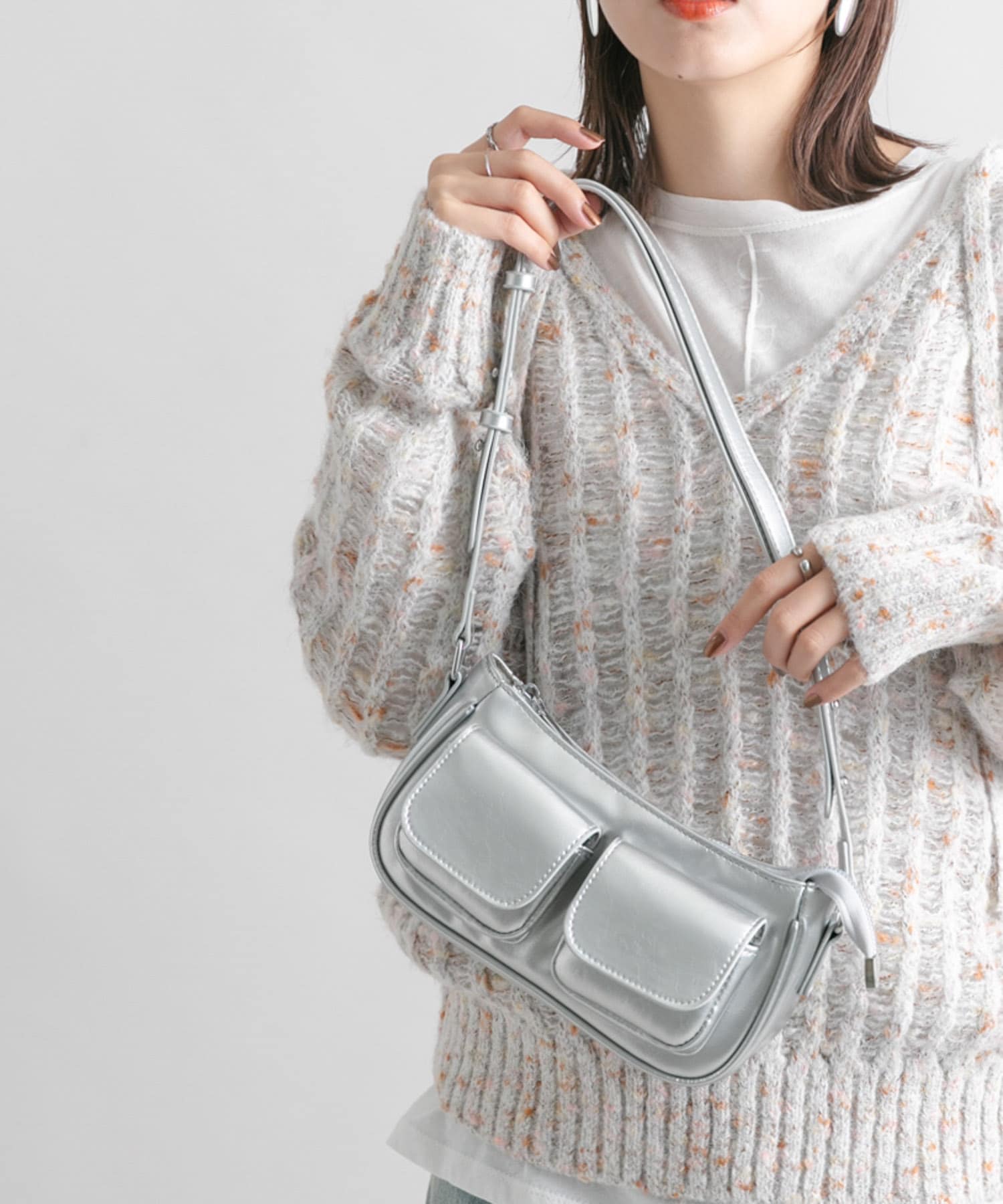 アウトポケットショルダーBAG SILVER one