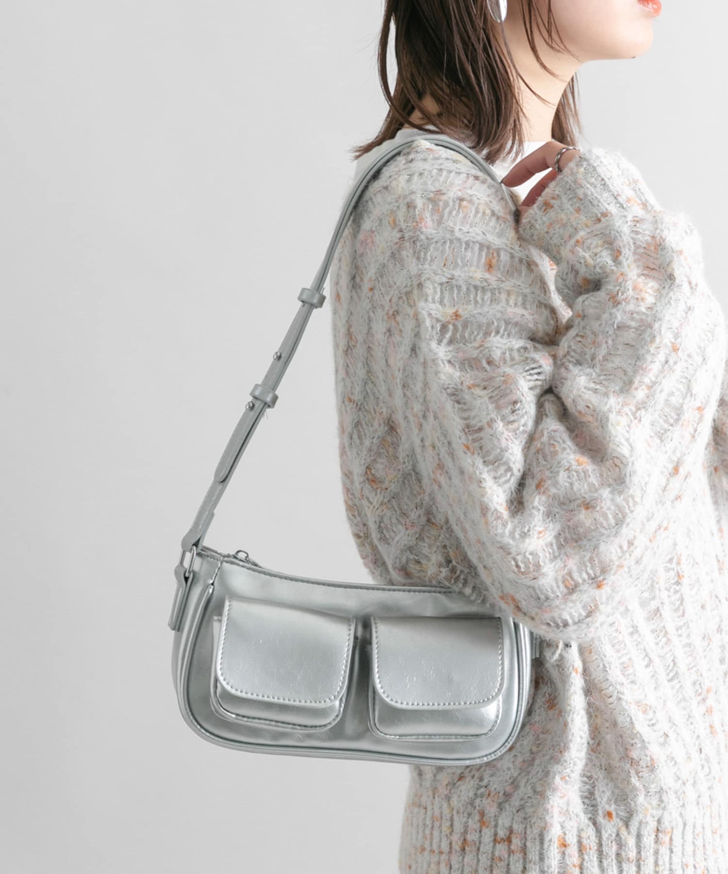 アウトポケットショルダーBAG SILVER one