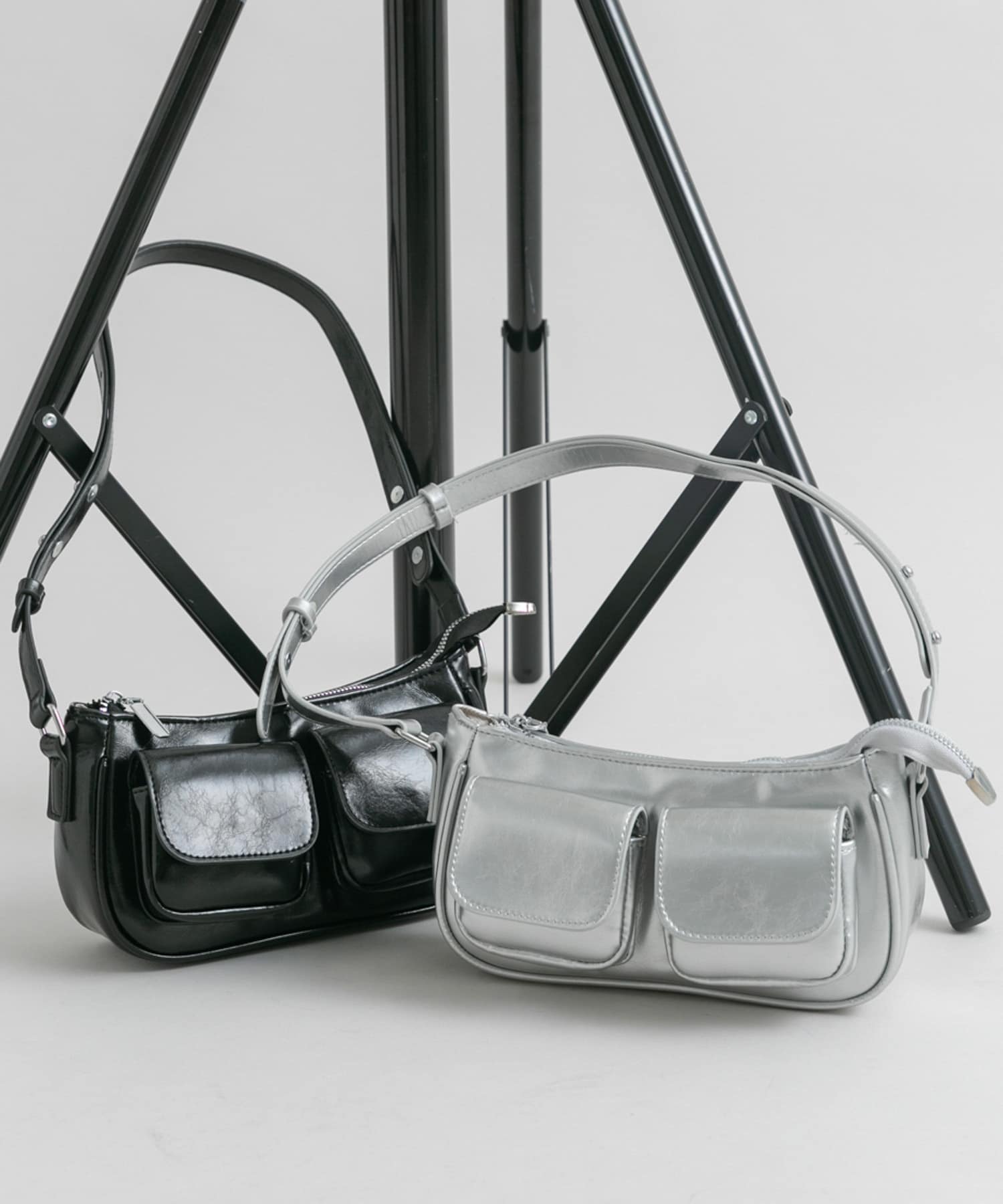 アウトポケットショルダーBAG SILVER one