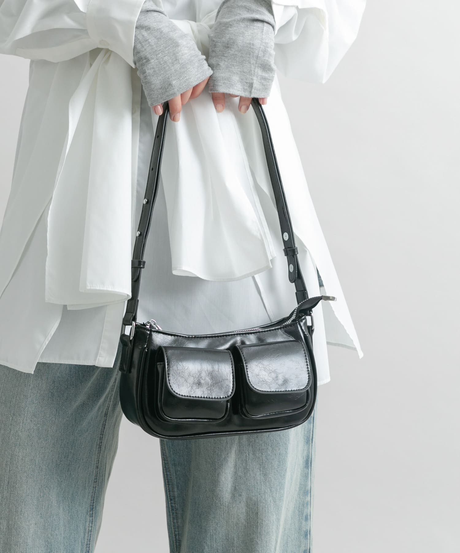 アウトポケットショルダーBAG BLACK one