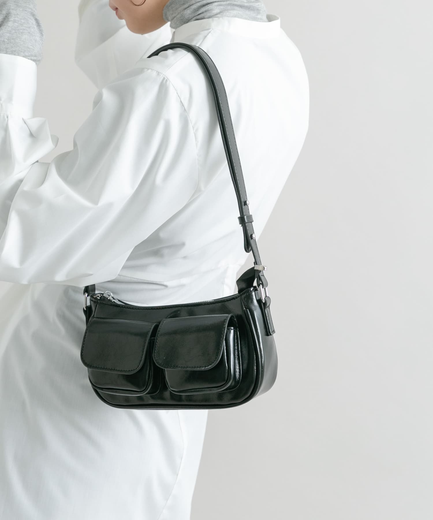 アウトポケットショルダーBAG BLACK one