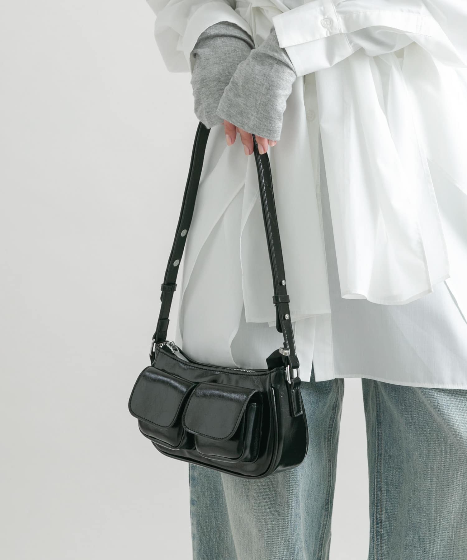 アウトポケットショルダーBAG BLACK one