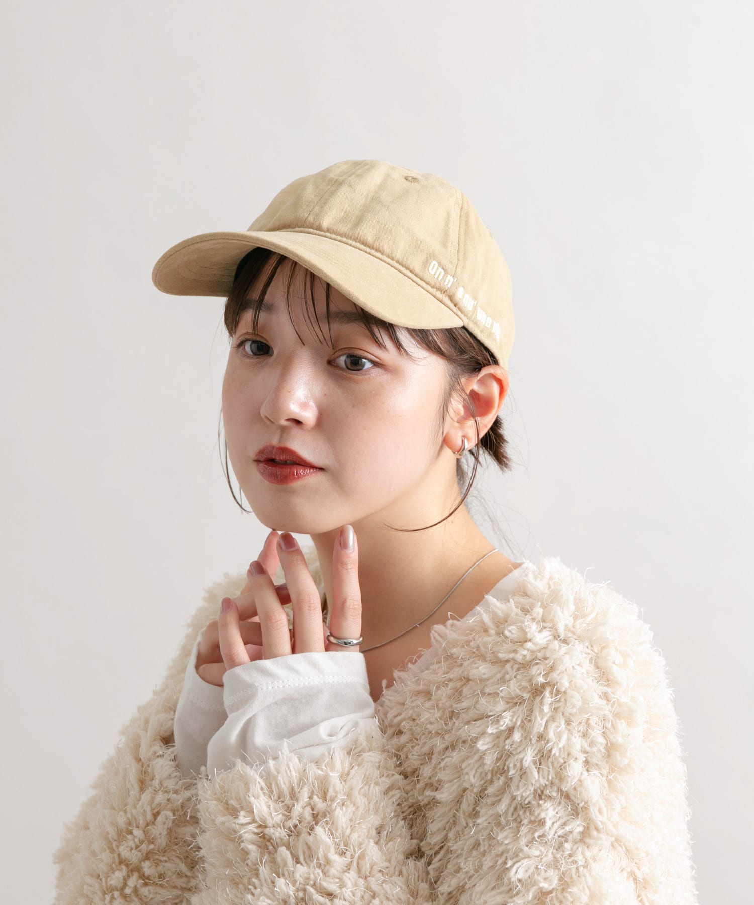 サイドエンブロイダリーCAP BEIGE one