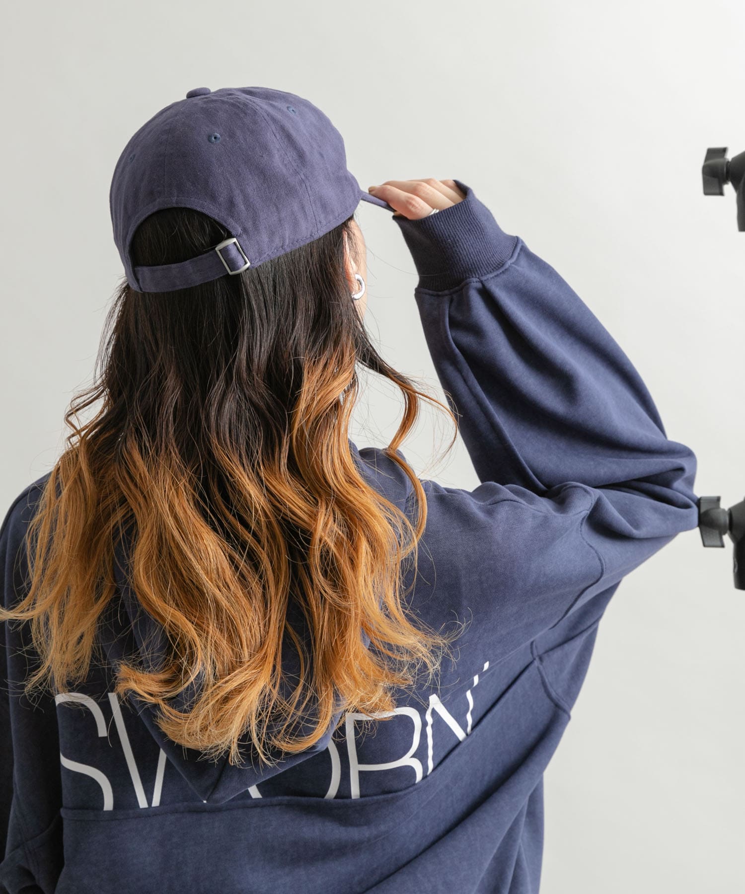 サイドエンブロイダリーCAP NAVY one