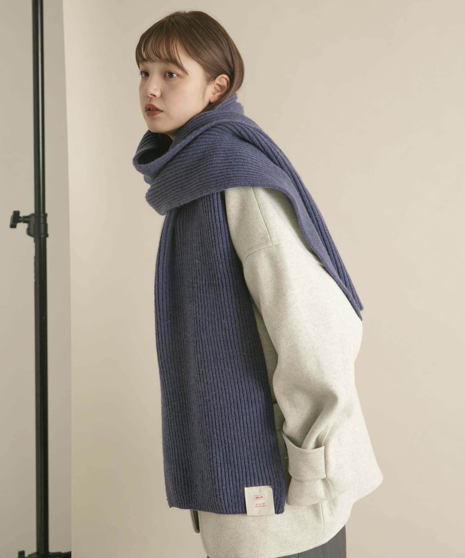 タブ付きリブニットマフラー BLUE one