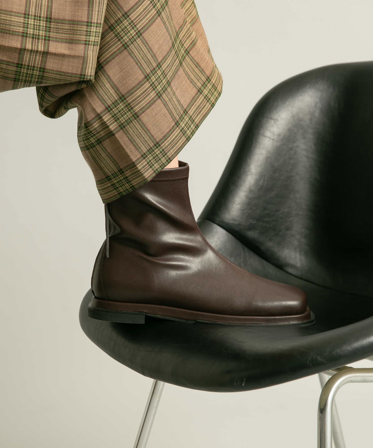 スクエアトゥフラットブーツ D.BROWN 36