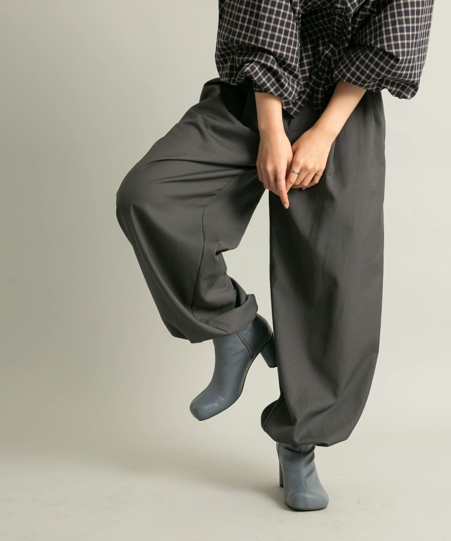 BLUE GRAY