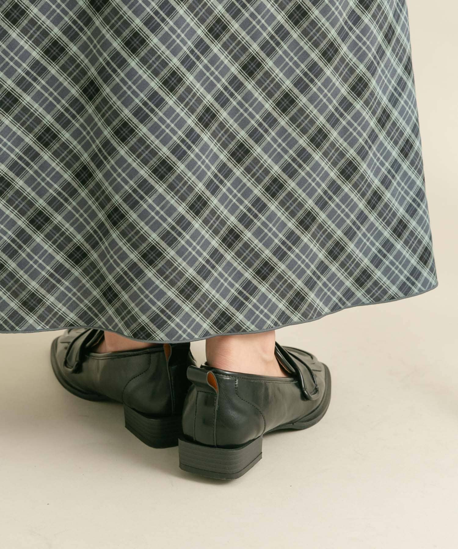 アシンメトリートゥタッセルローファー BLACK 36