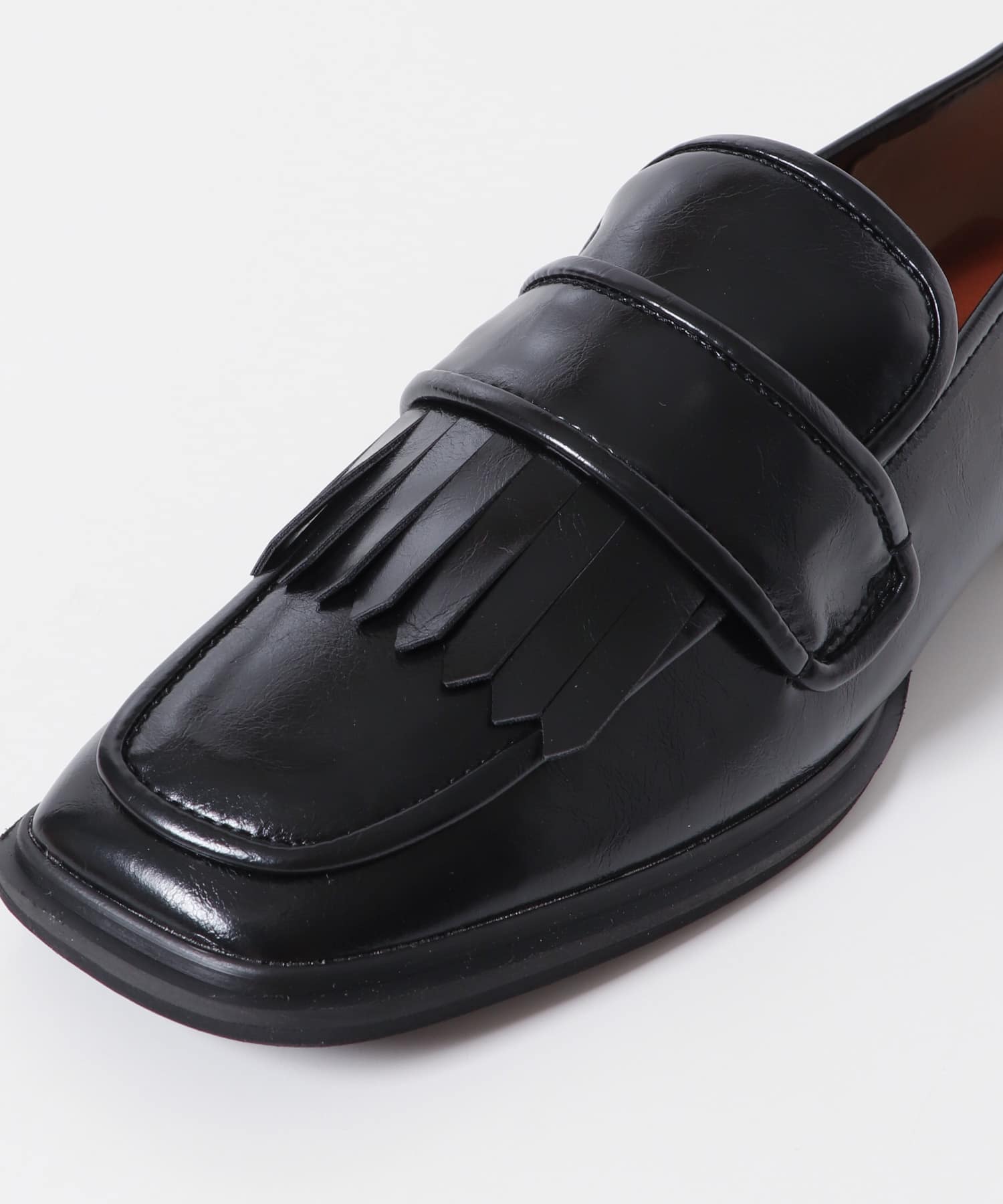 アシンメトリートゥタッセルローファー BLACK 36