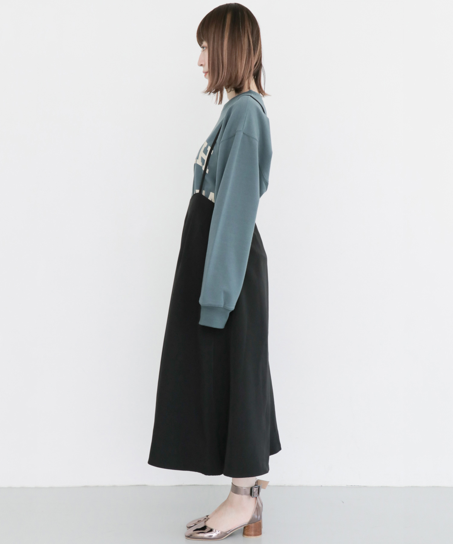 サスペンダーフレアスカート∴ BLACK one