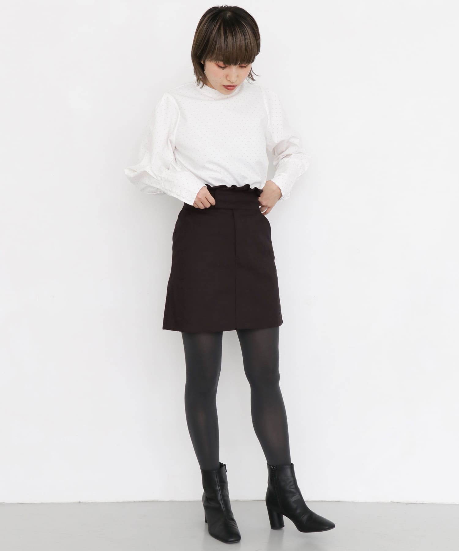 ウエストフリルミニスカート BLACK one