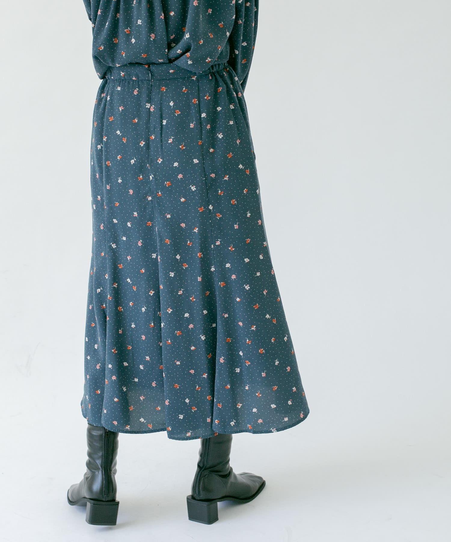 ドット×フラワーマーメイドスカート NAVY one