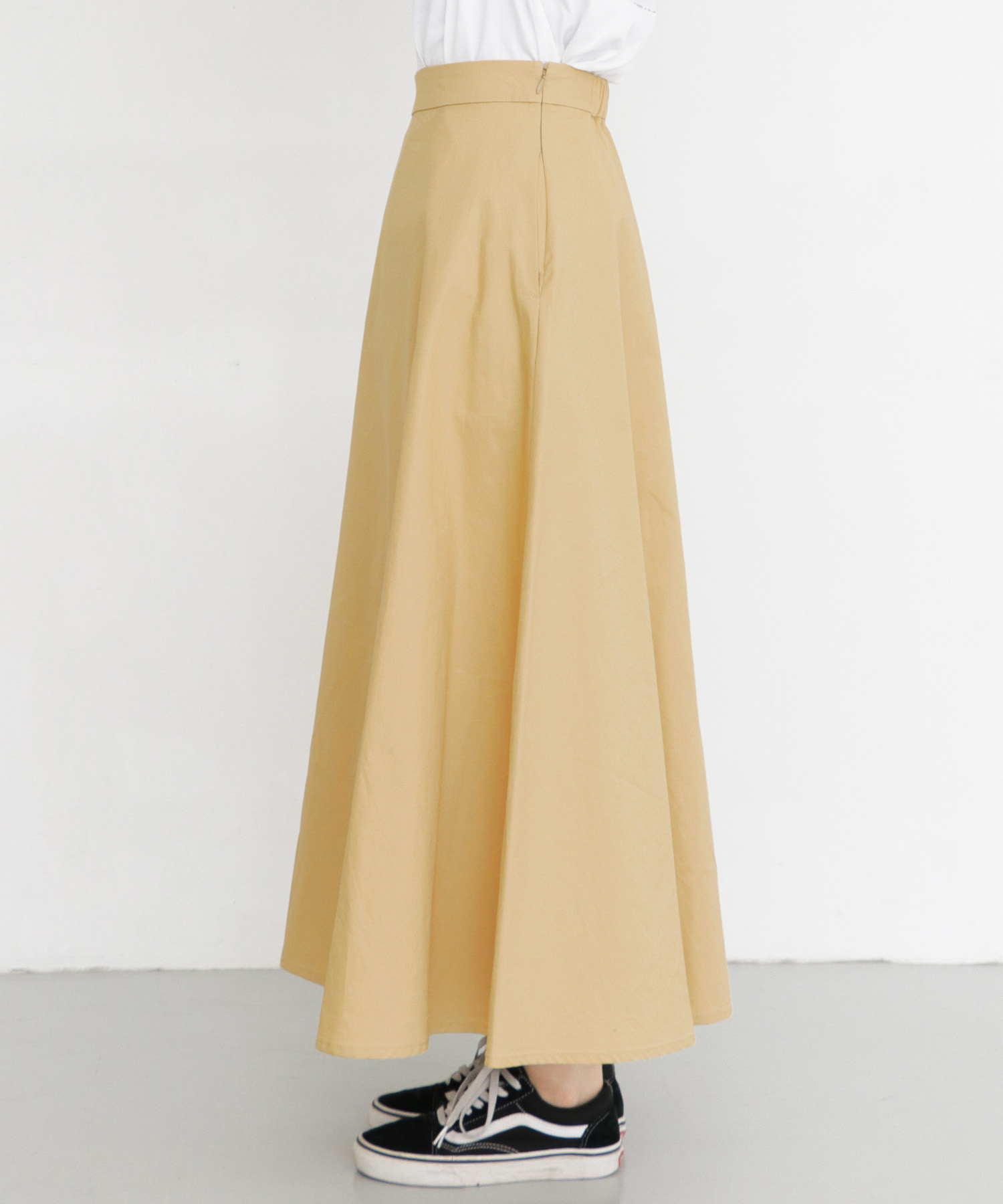 サイドタックボタンフレアスカート BEIGE one