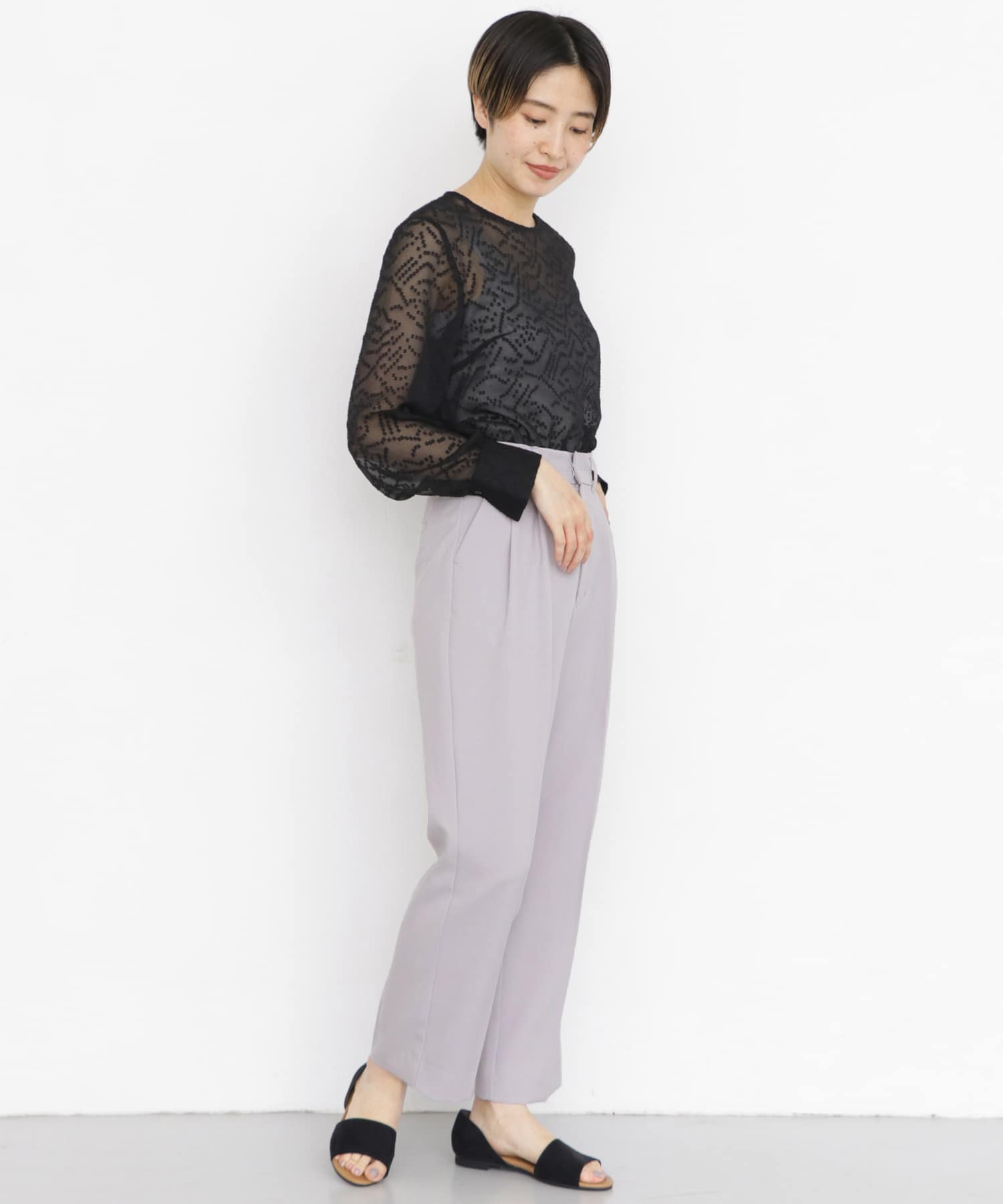 タックテーパードパンツ ICE GRAY one