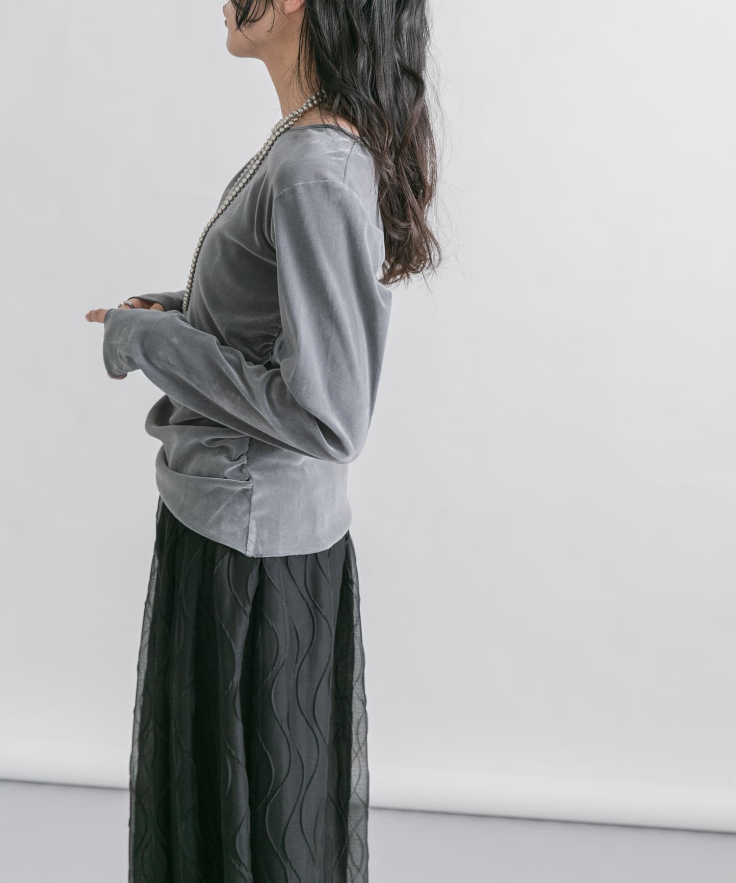 GRAY