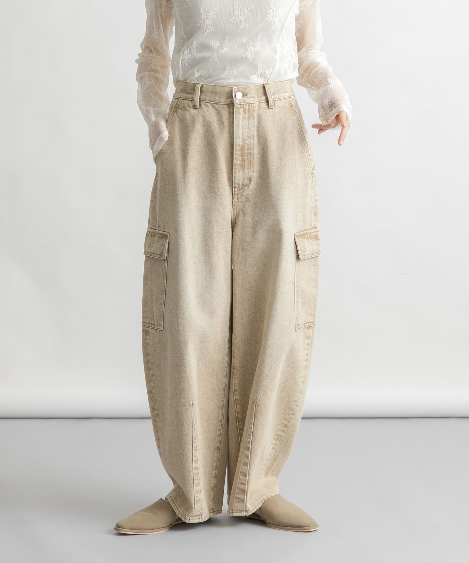 BEIGE