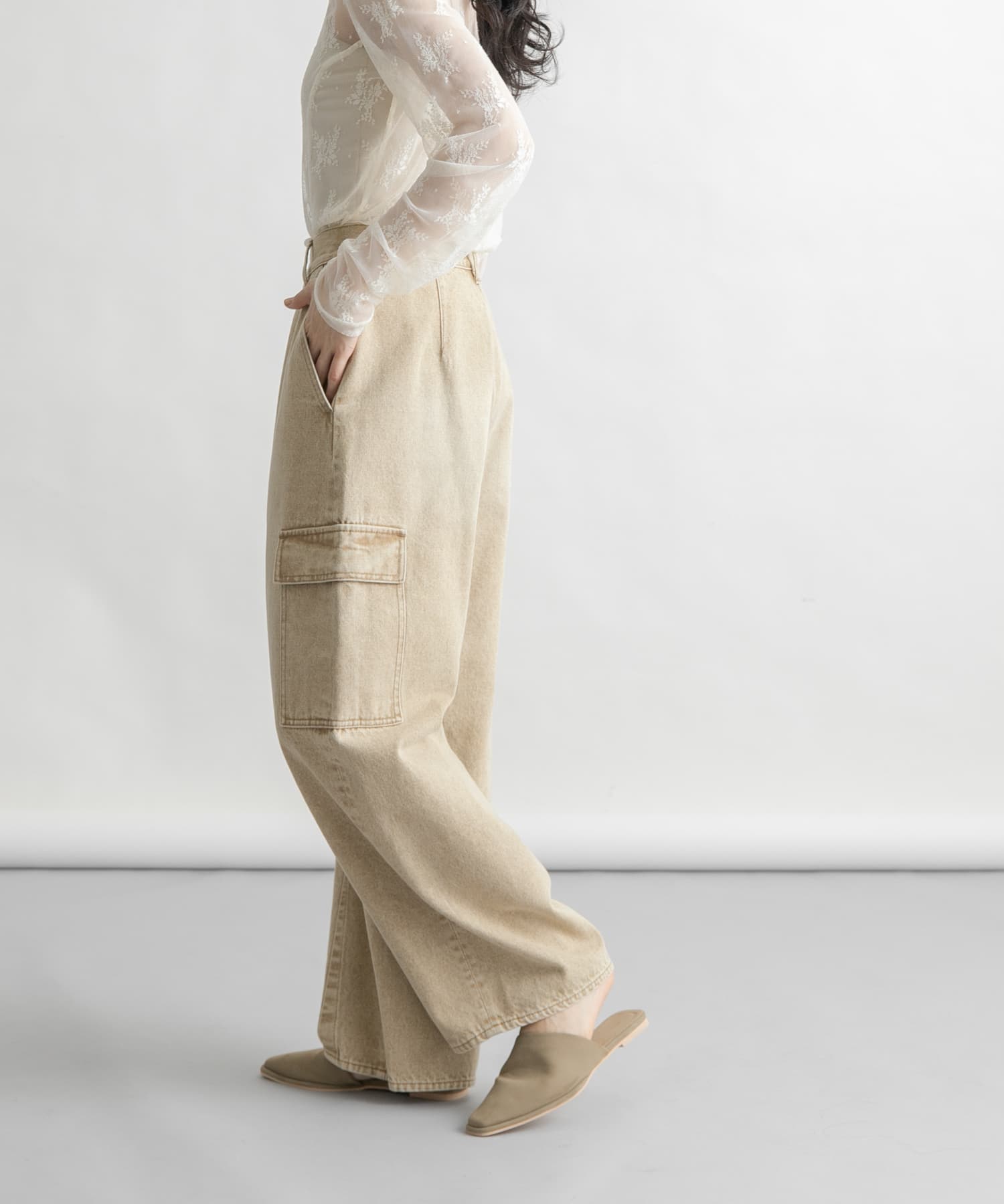 BEIGE