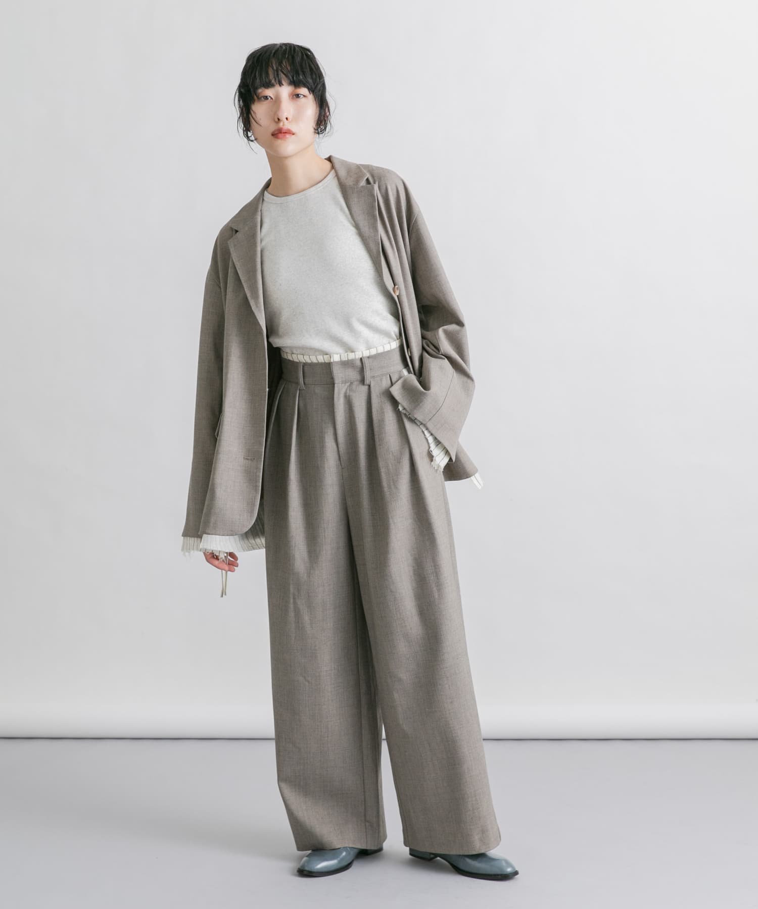 レイヤードデザインスラックス