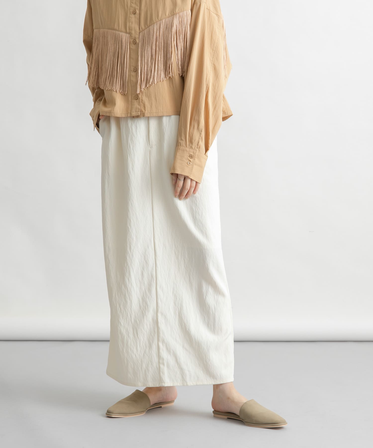 ダブルボタンIラインスカート