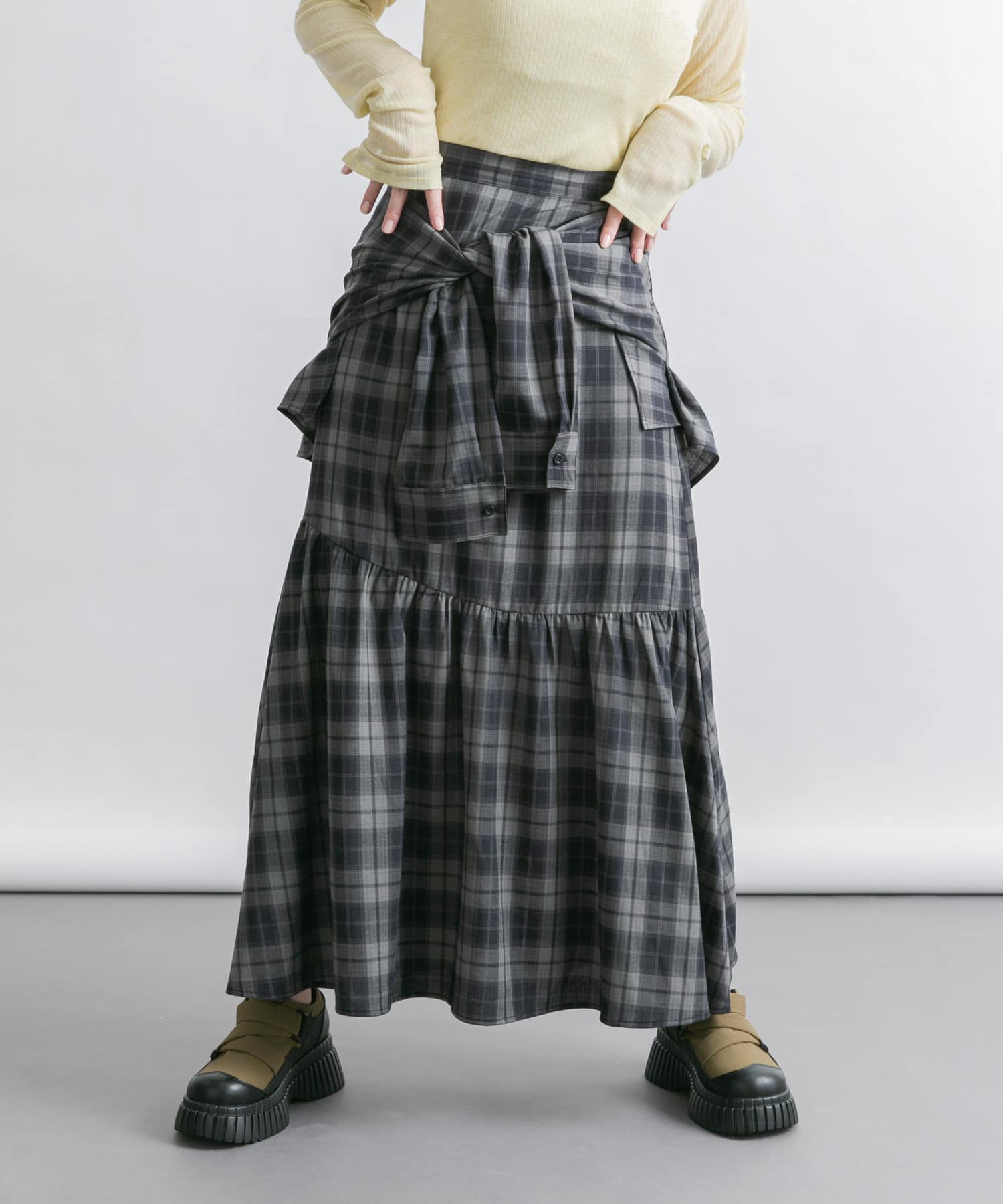 スリーブノットチェックスカート
