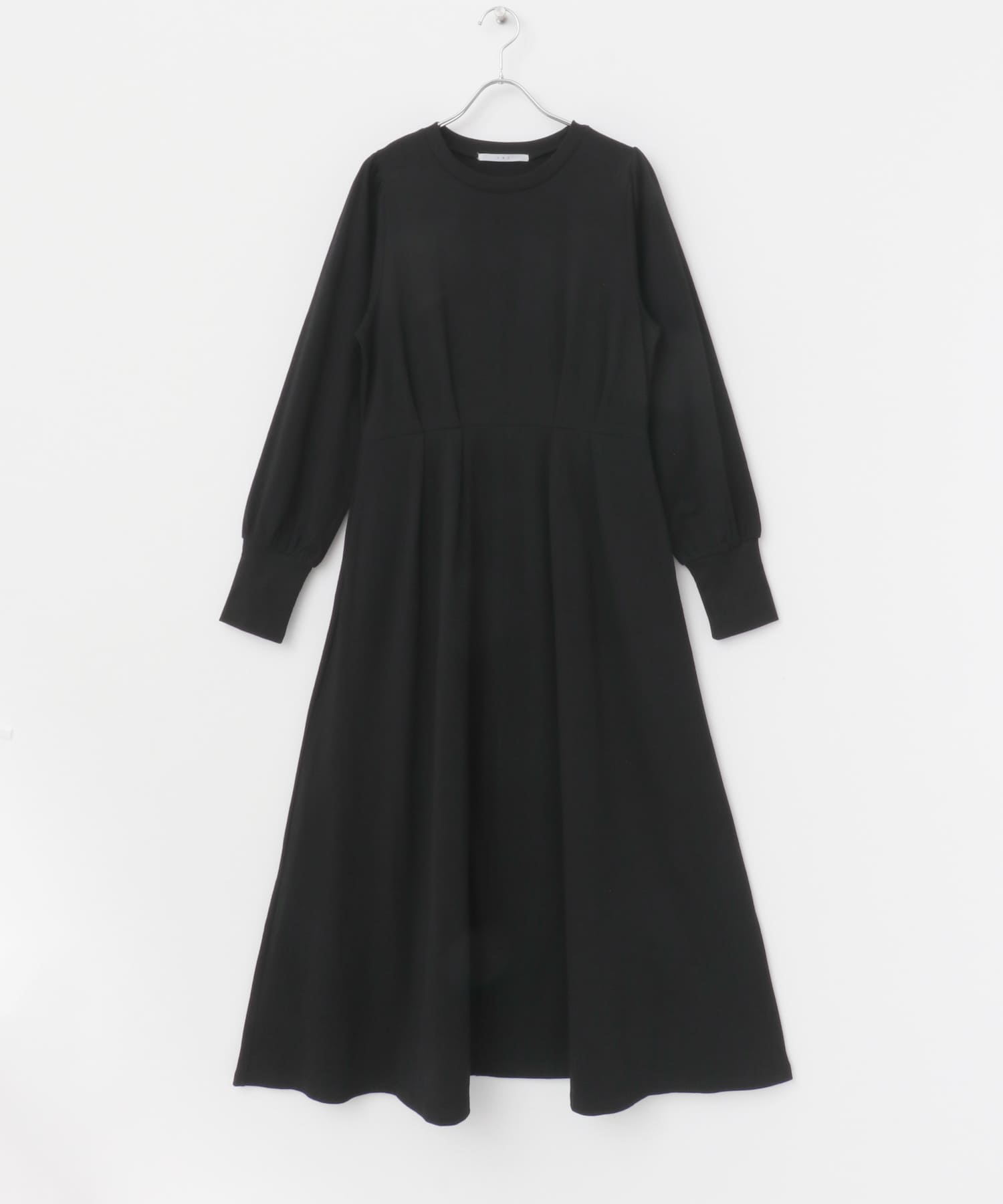 ボリュームカットワンピース BLACK one