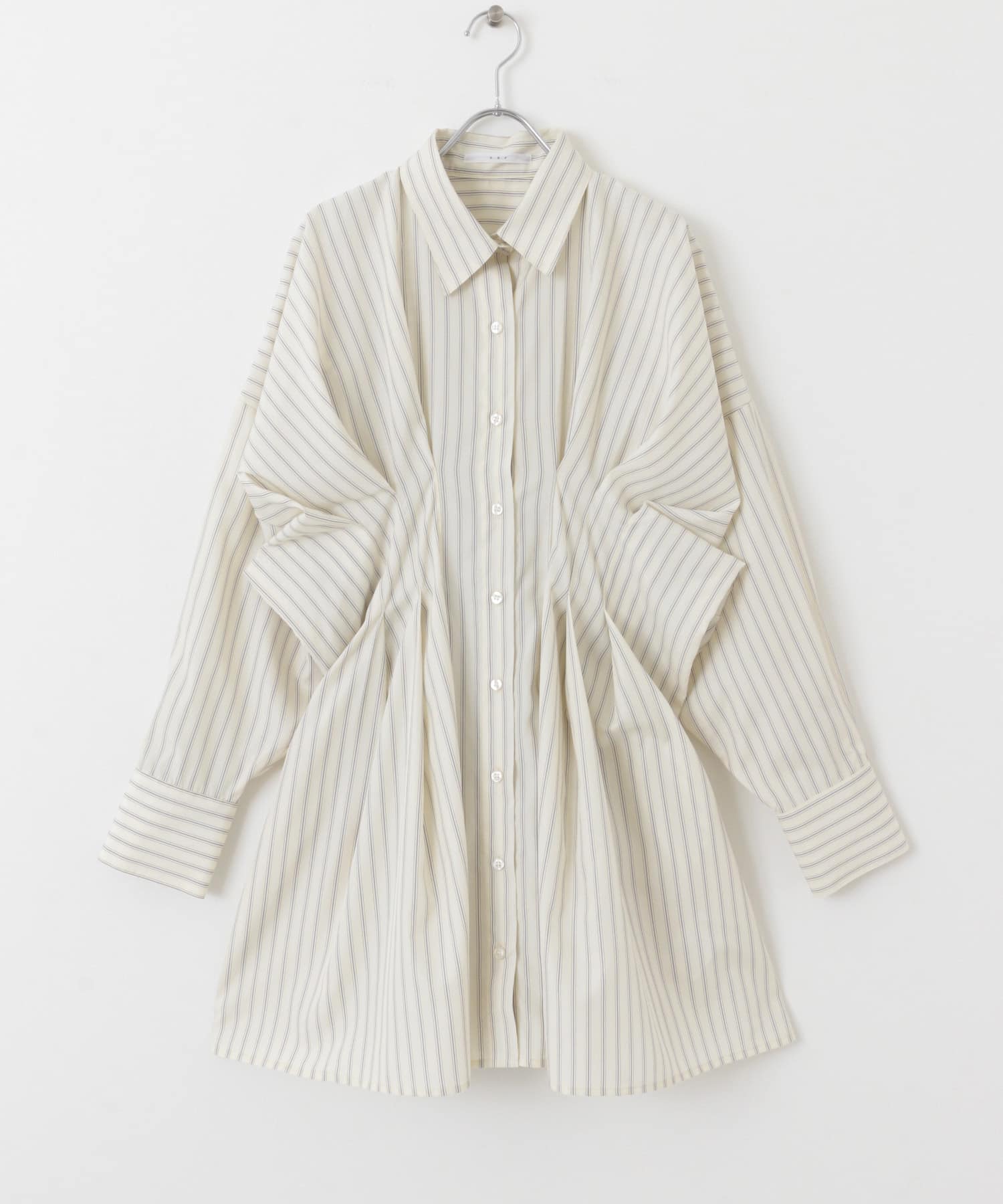 L.BEIGE
