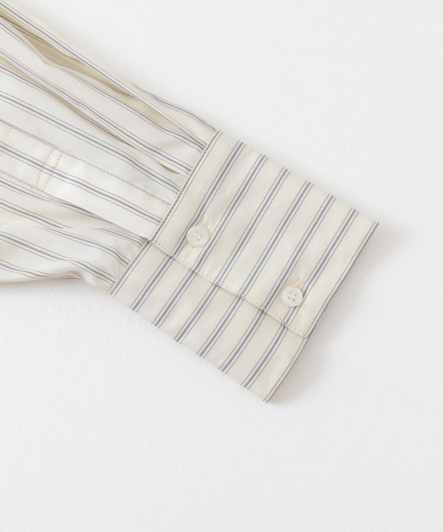 L.BEIGE