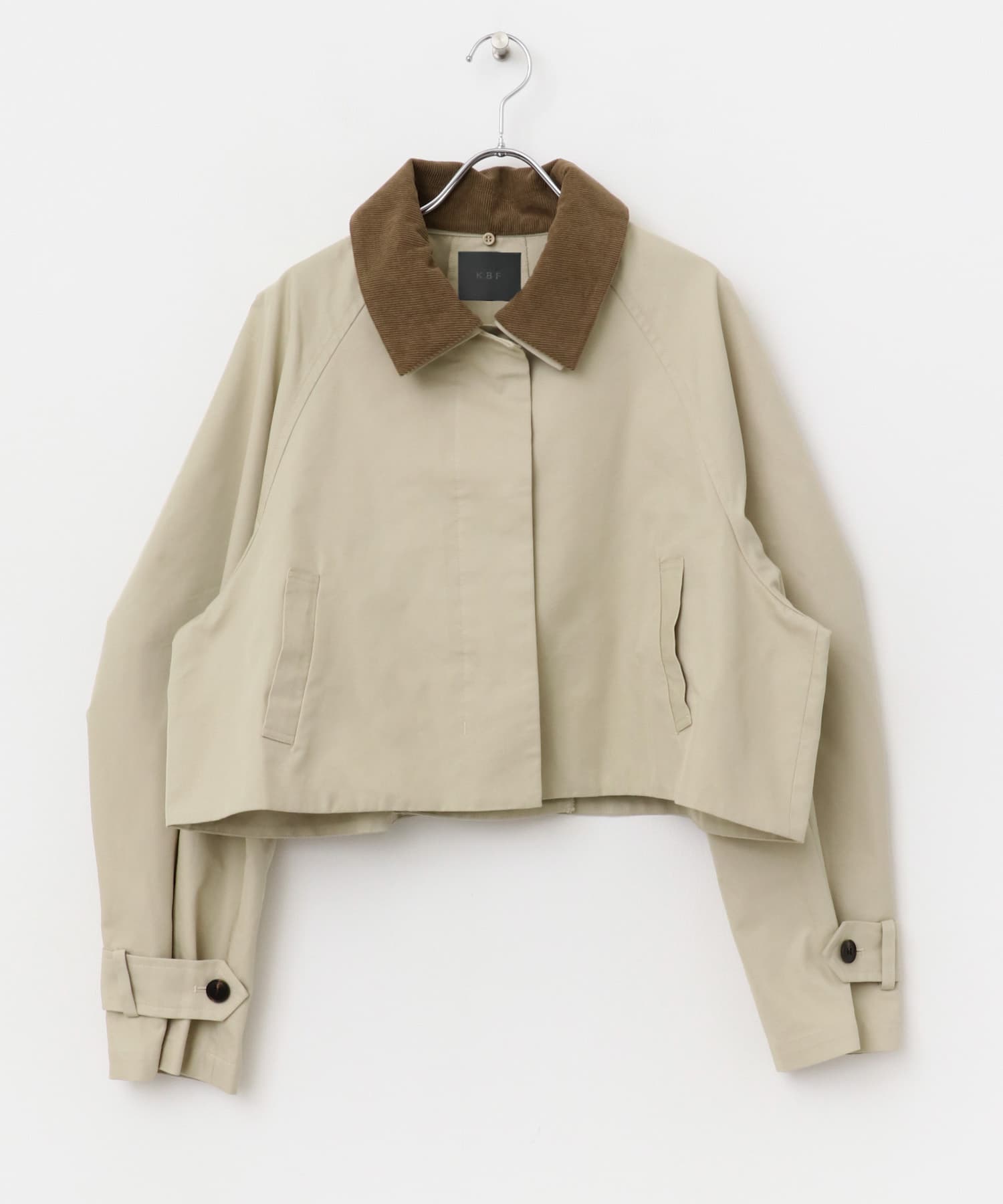 BACKフレアショートジャケット L.BEIGE one