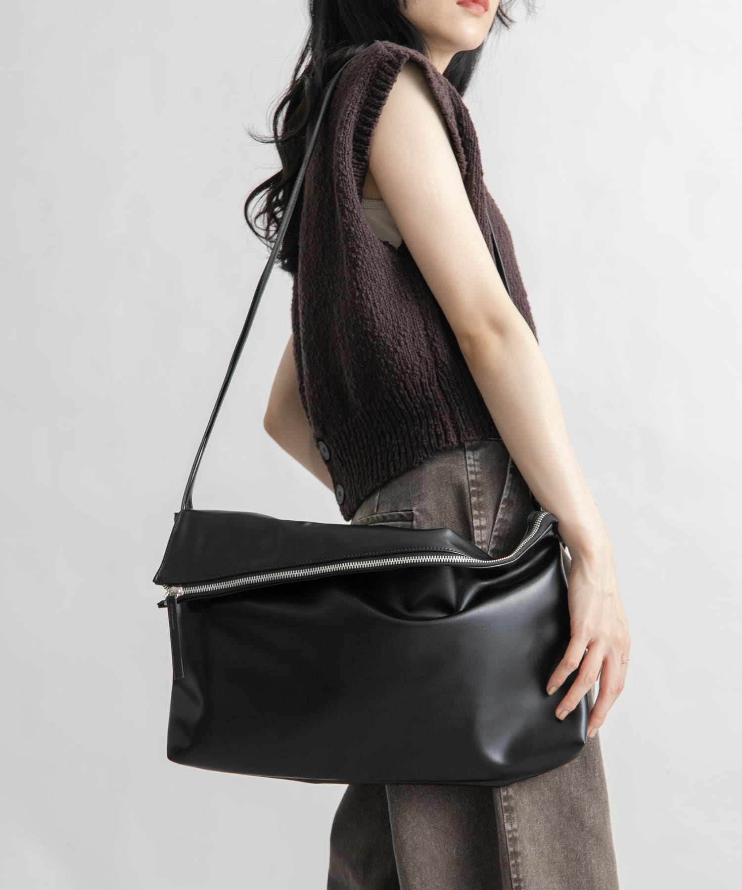 アシンメトリーフラップショルダーBAG