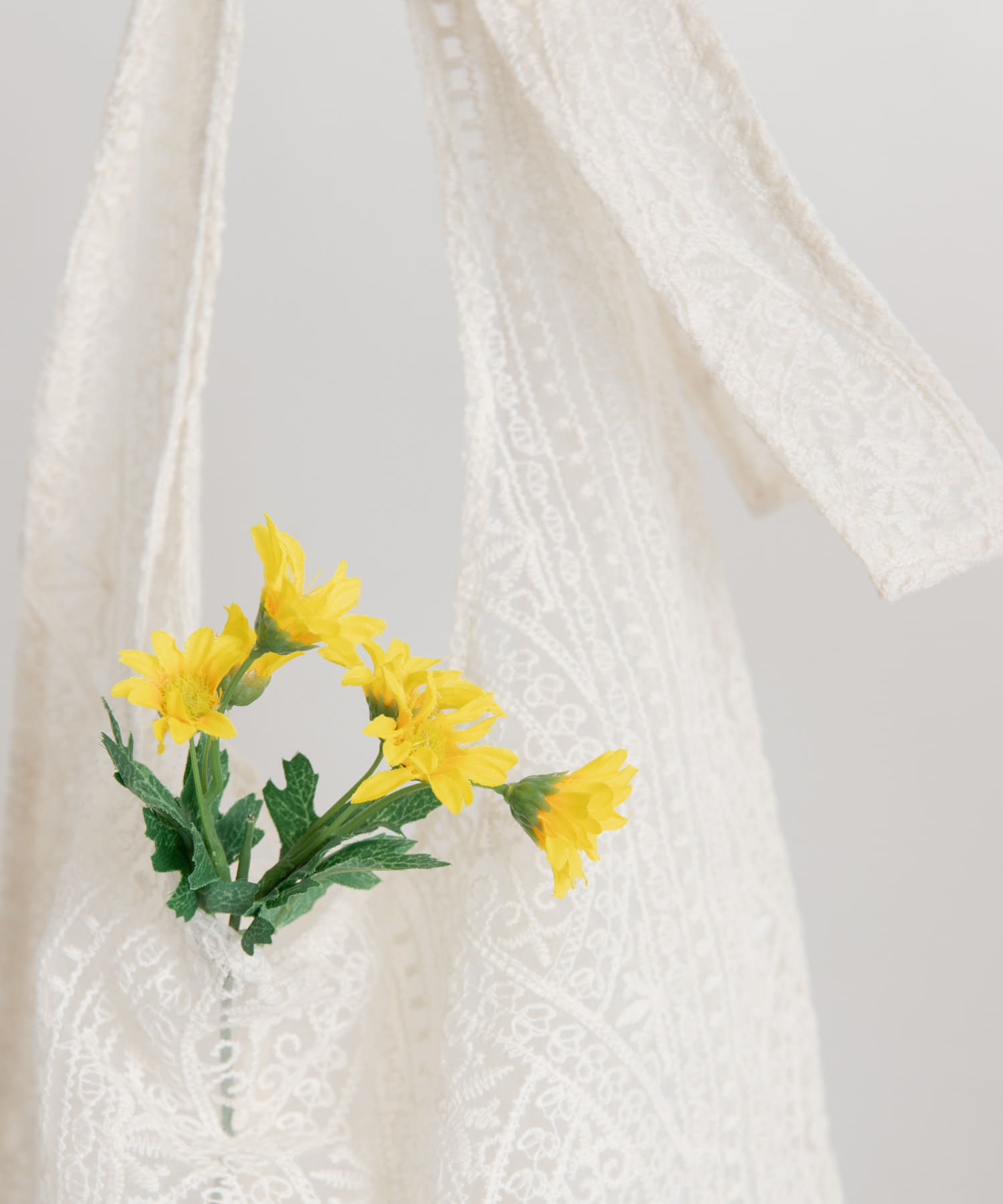 シアーエンブロイダリーBAG IVORY one