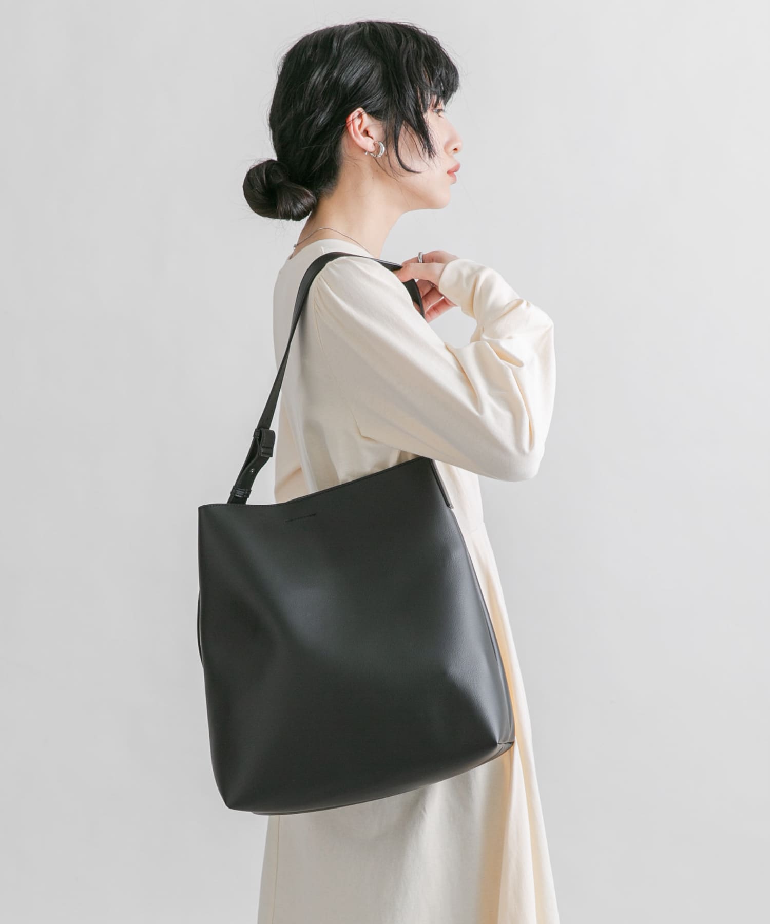 ソフトイージーバケットBAG BLACK one