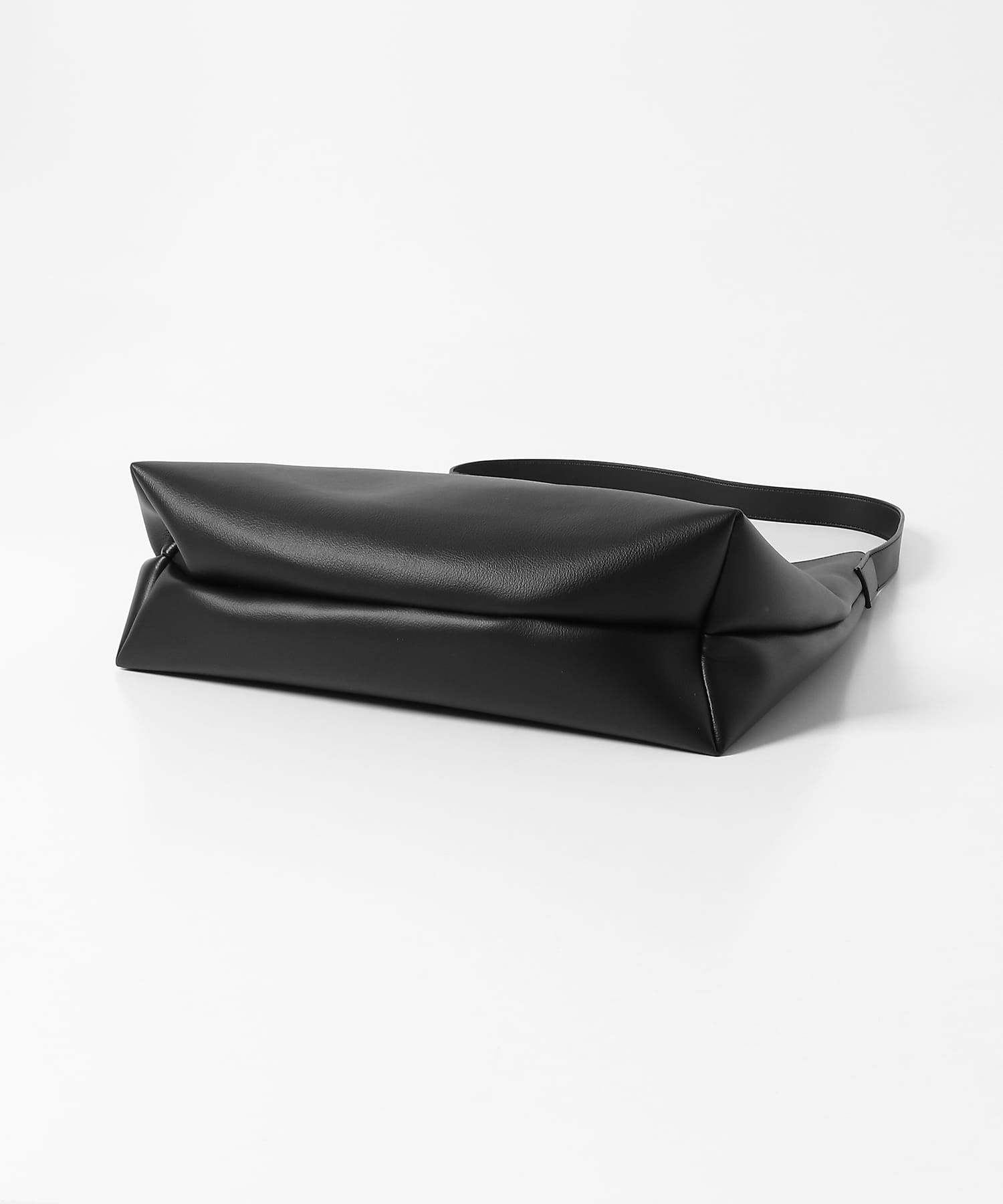 ソフトイージーバケットBAG BLACK one