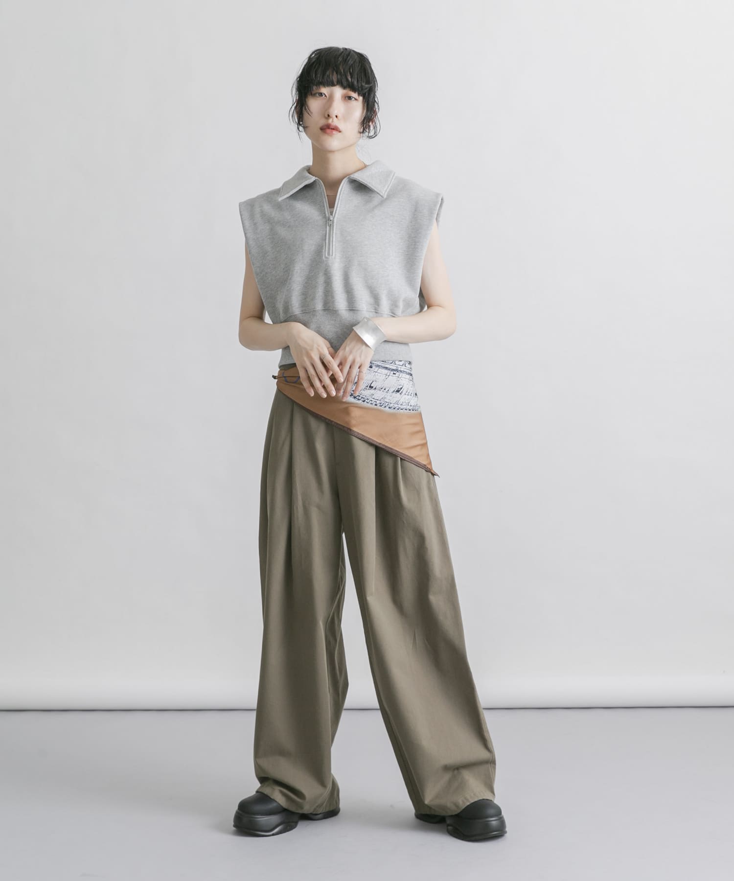 コロッセオスカーフ BROWN one