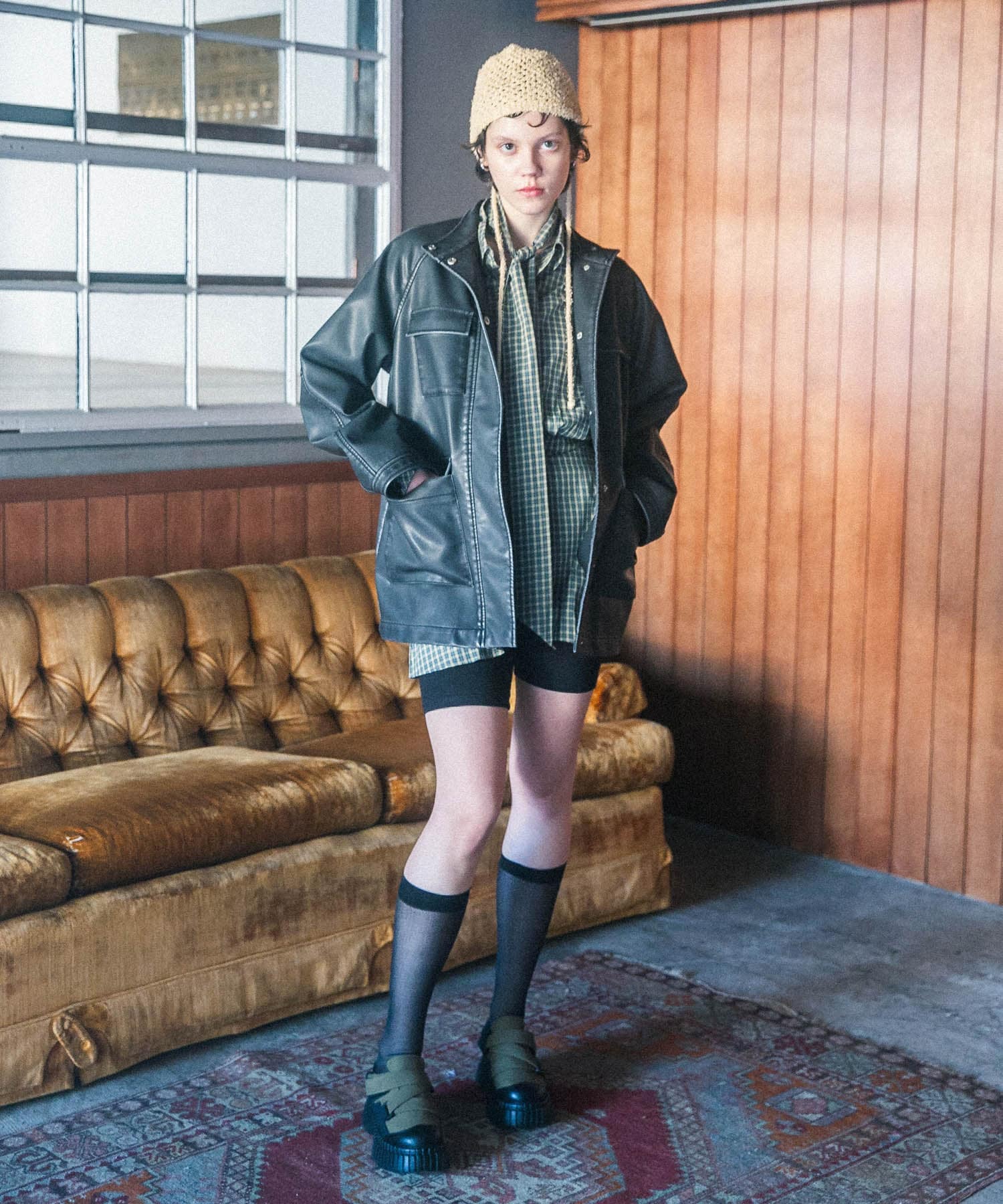 KHAKI