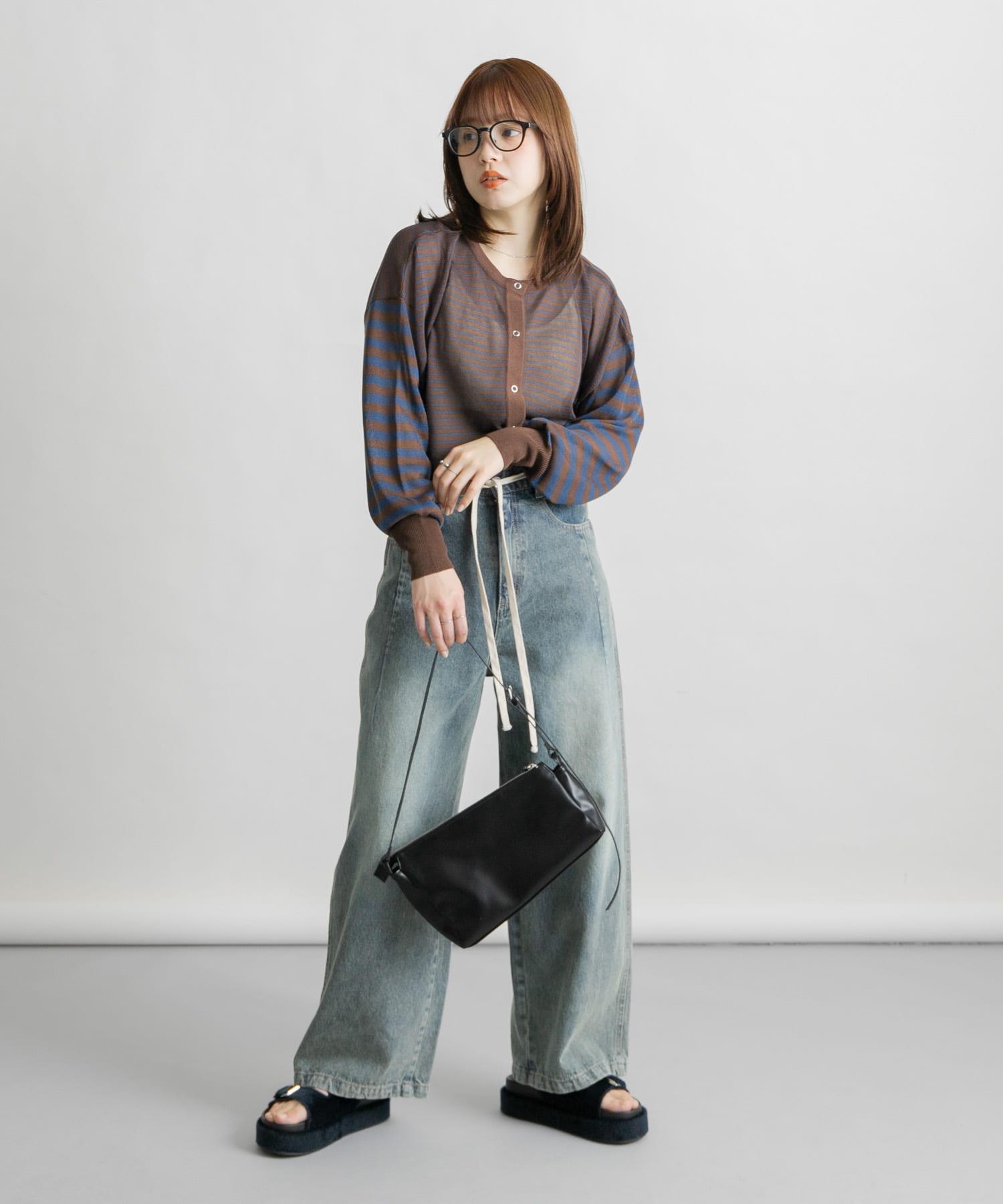 プラットフォームファーサンダル NAVY 37