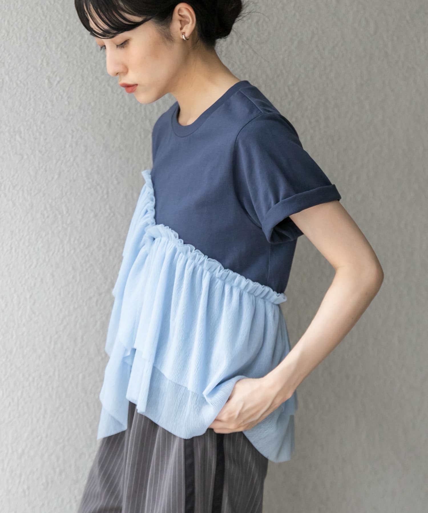 アシメフリルドッキングTEE(one OFF×IVORY): トップス｜URBAN RESEARCH